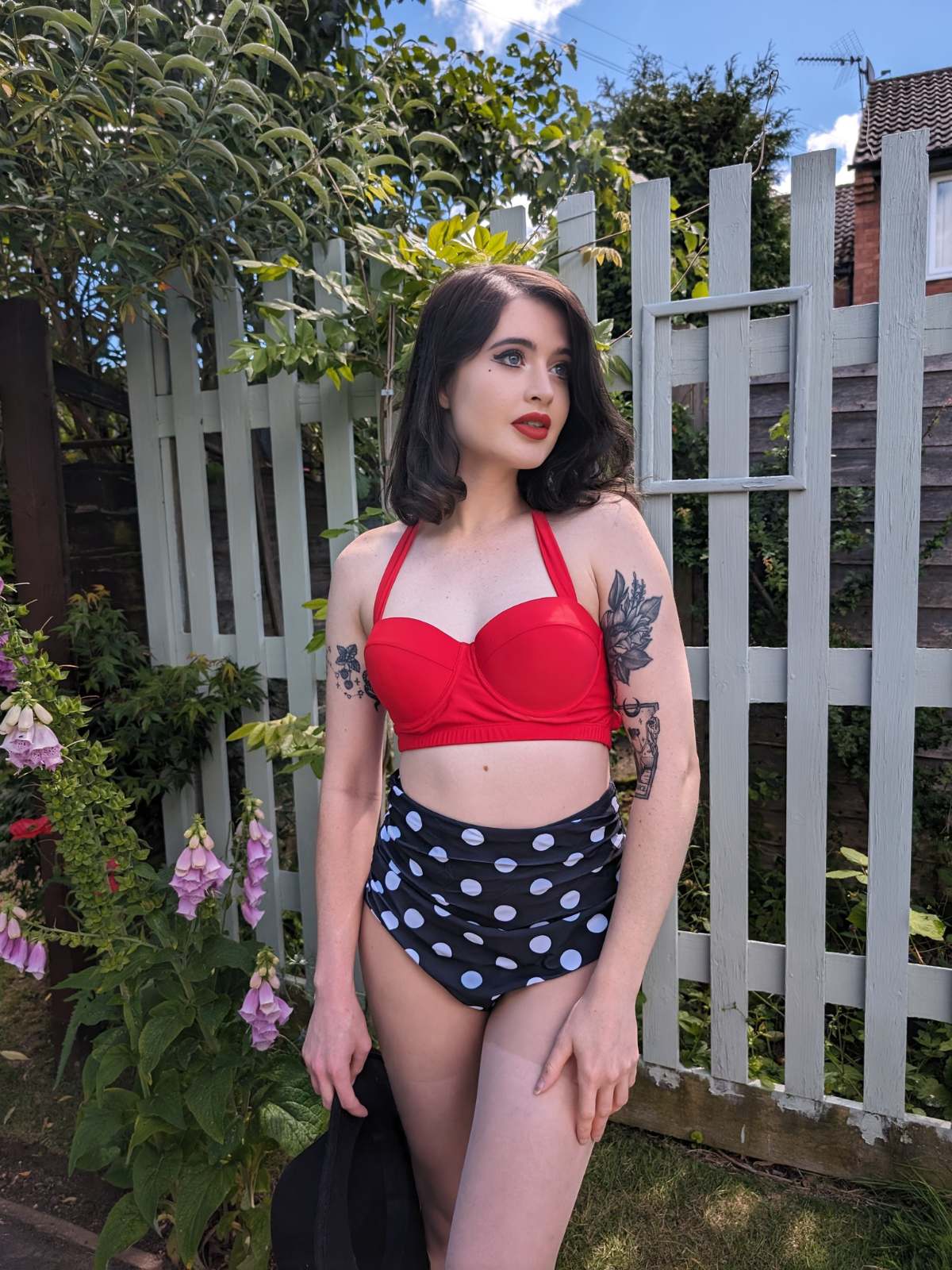2PCS Maillot de bain rouge à pois à licou des années 1940 - Image 3