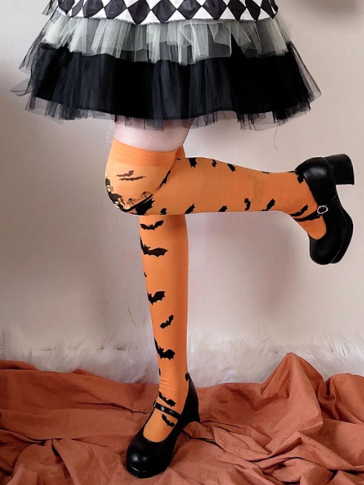 Bas orange chauve-souris d'Halloween au-dessus du genou - Image 2