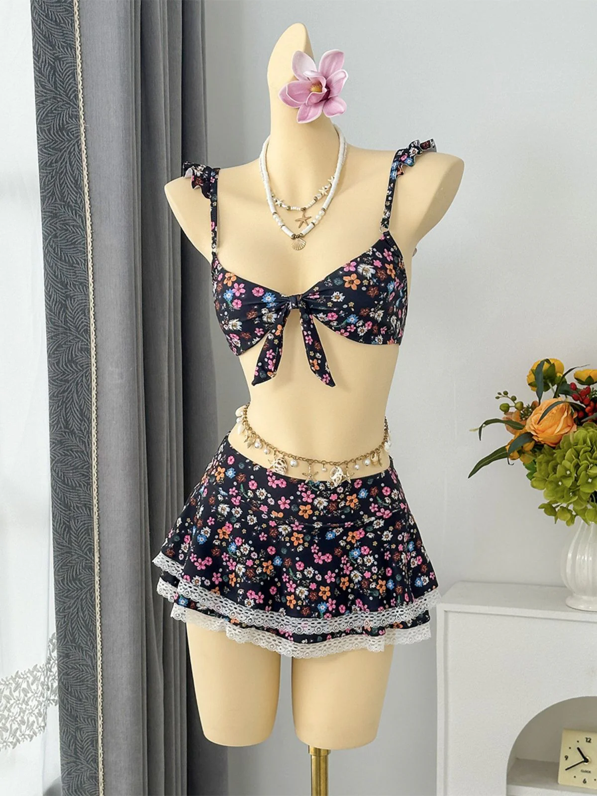 Bikini à Volants Fleurs avec Dentelle Années 1940 - Image 12
