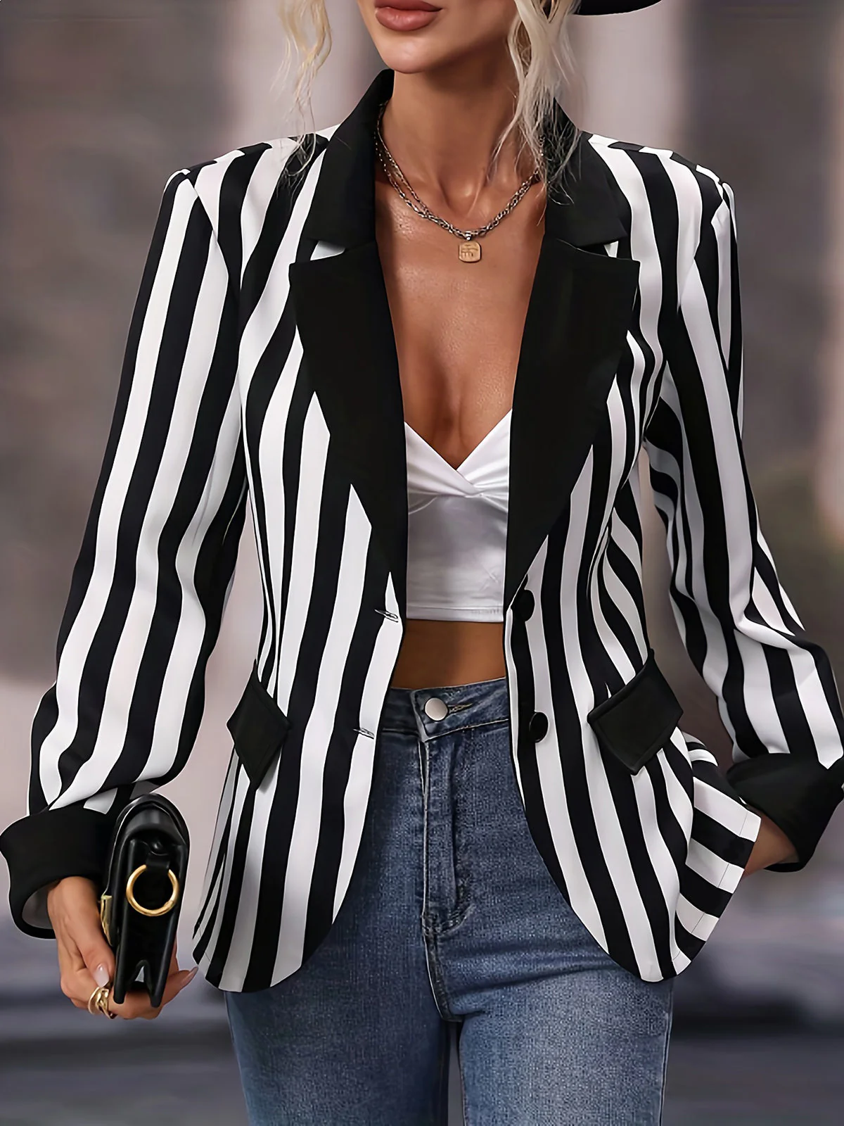 Blazer à rayures noires et blanches contrastées à revers des années 1950 - Image 2
