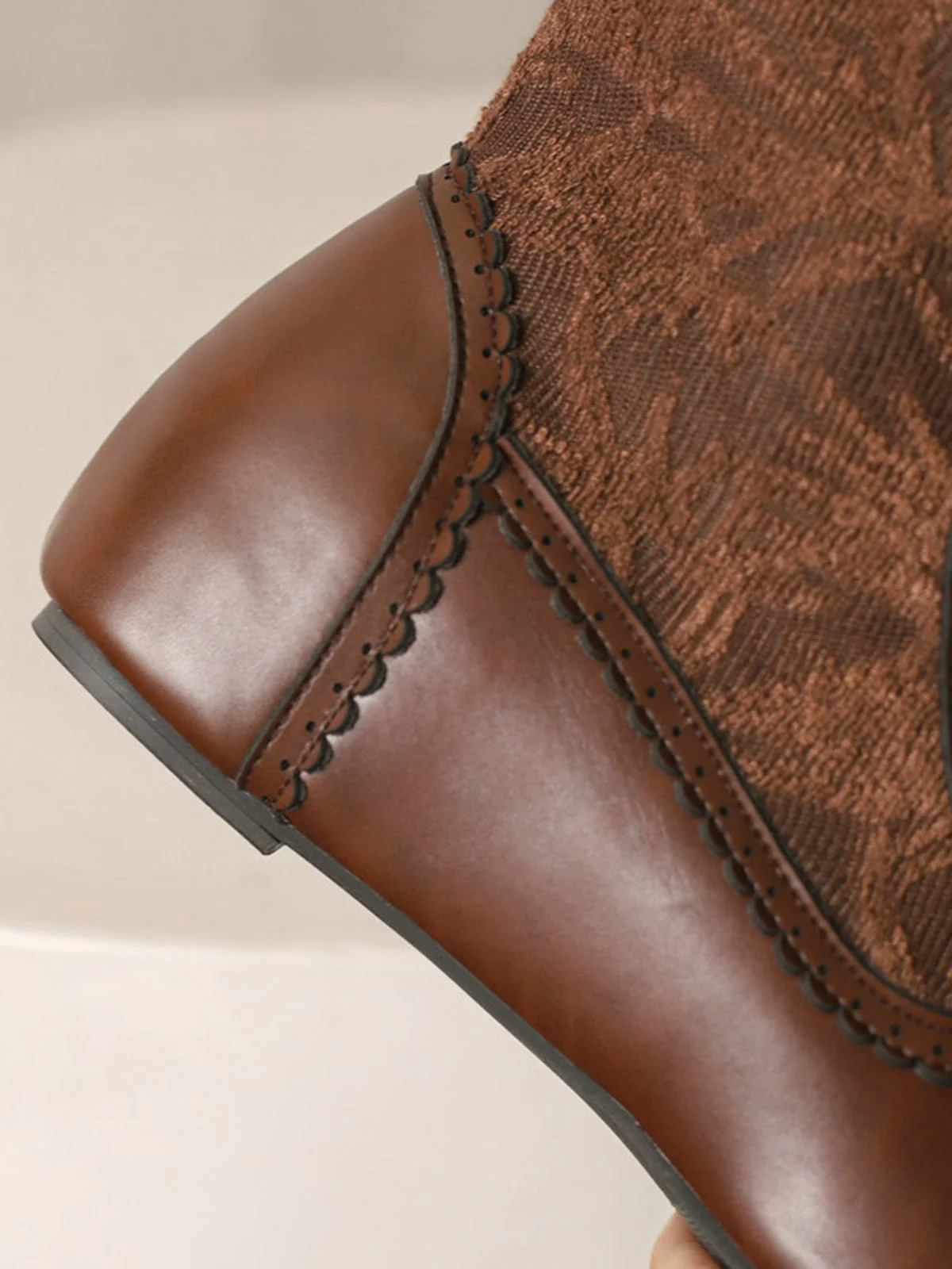 Bottes à lacets brodées vintage avec talon intérieur - Image 13