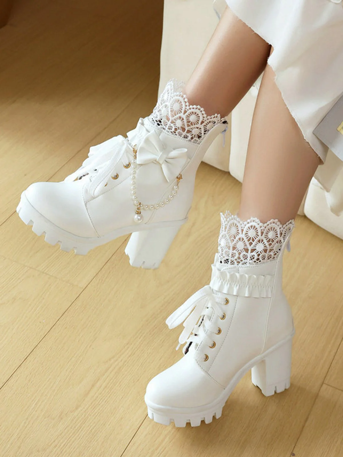 Bottes À Talons Épais Dentelle Perles Nœud Vintage - Image 11
