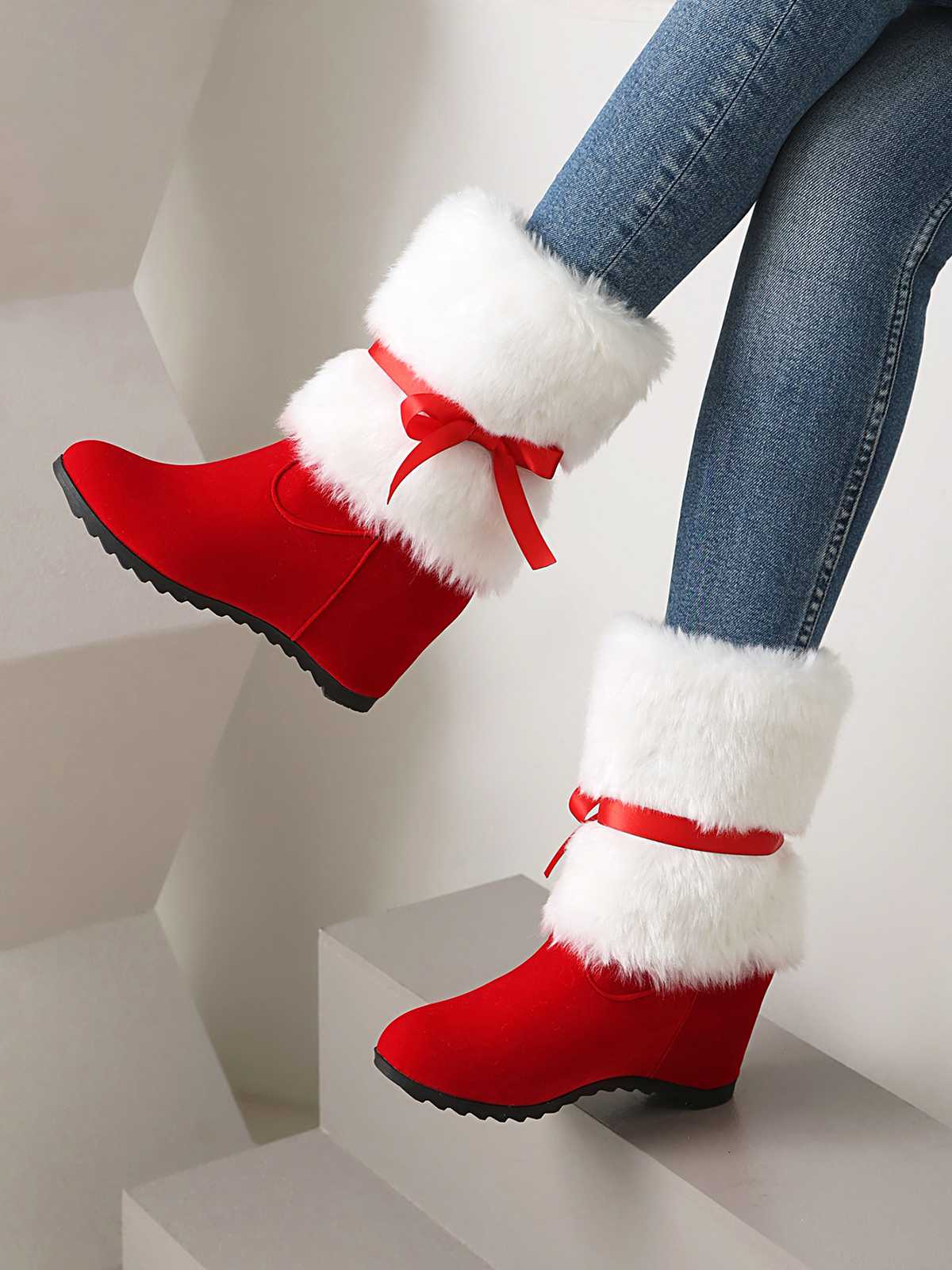 Bottes de Noël en patchwork de fourrure avec nœud - Image 5