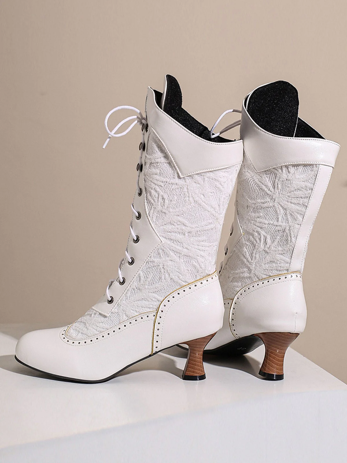 Bottes hautes à lacets en patchwork de dentelle - Image 13