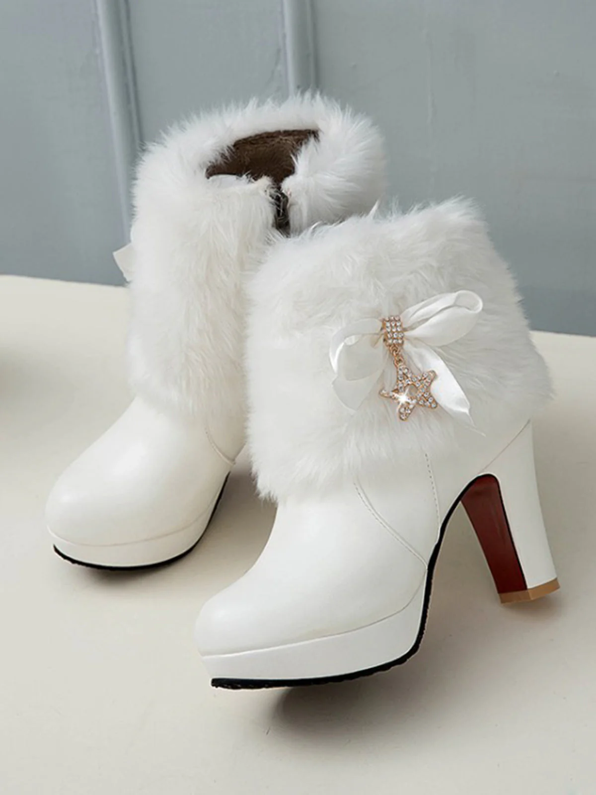 Bottes hautes en cuir avec patchwork de fourrure et strass - Image 4