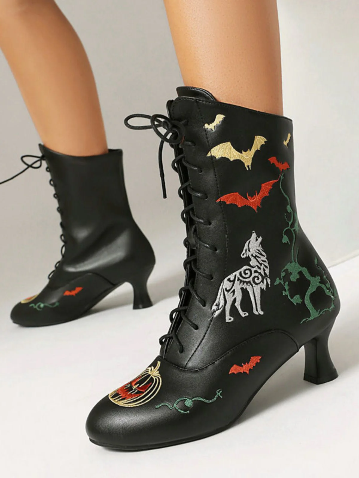 Bottes mi-mollet à lacets motif chauve-souris et citrouille d'Halloween - Image 4
