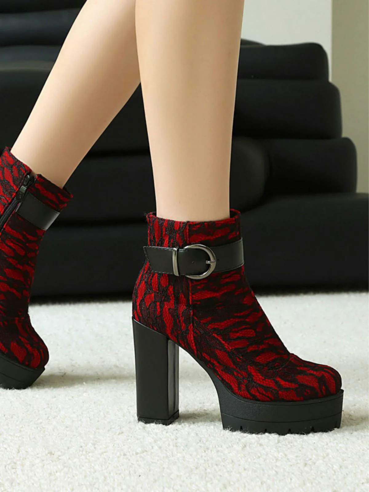 Bottines à plateforme et talons épais en dentelle vintage - Image 9