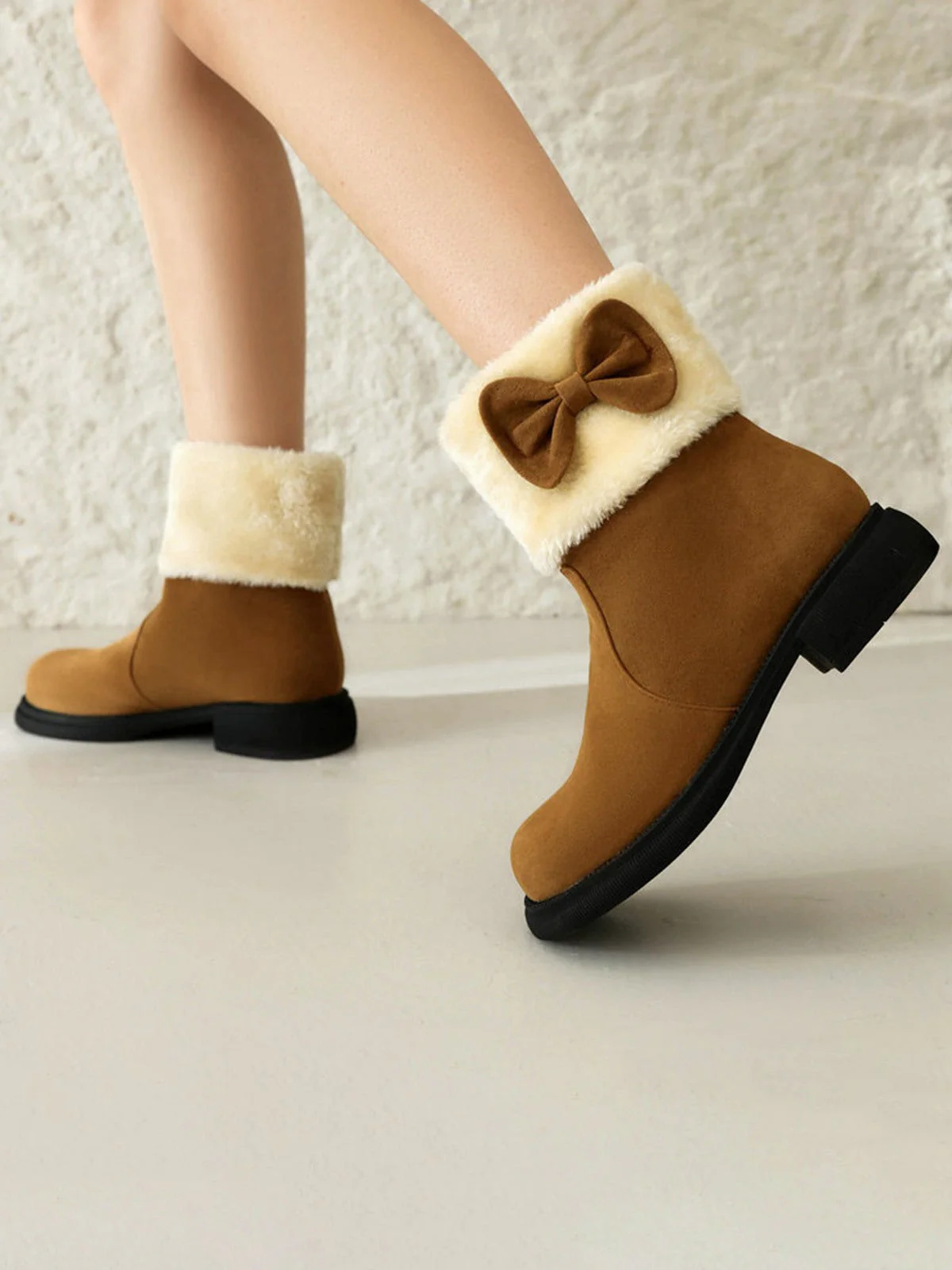 Bottines d'hiver à bout rond et nœud orné de peluche - Image 6