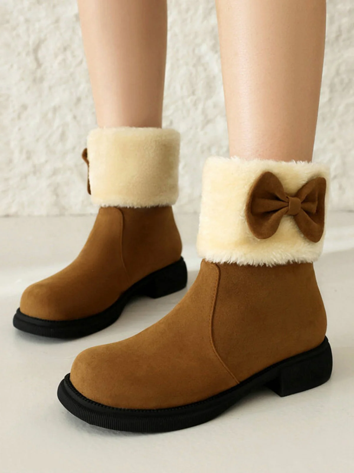 Bottines d'hiver à bout rond et nœud orné de peluche - Image 8