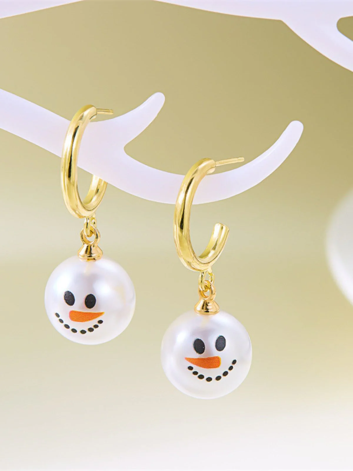 Boucles d'oreilles bonhomme de neige en strass flocons de neige et perles - Image 12