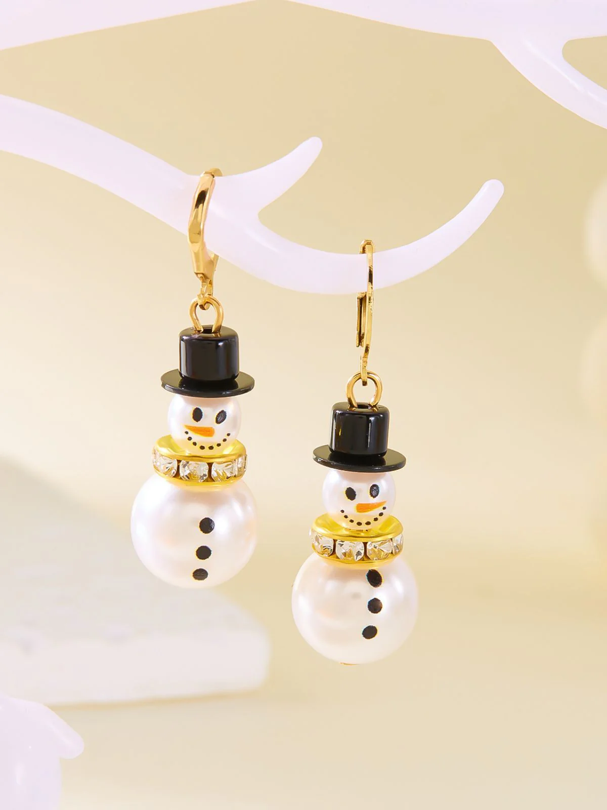 Boucles d'oreilles bonhomme de neige en strass flocons de neige et perles - Image 7