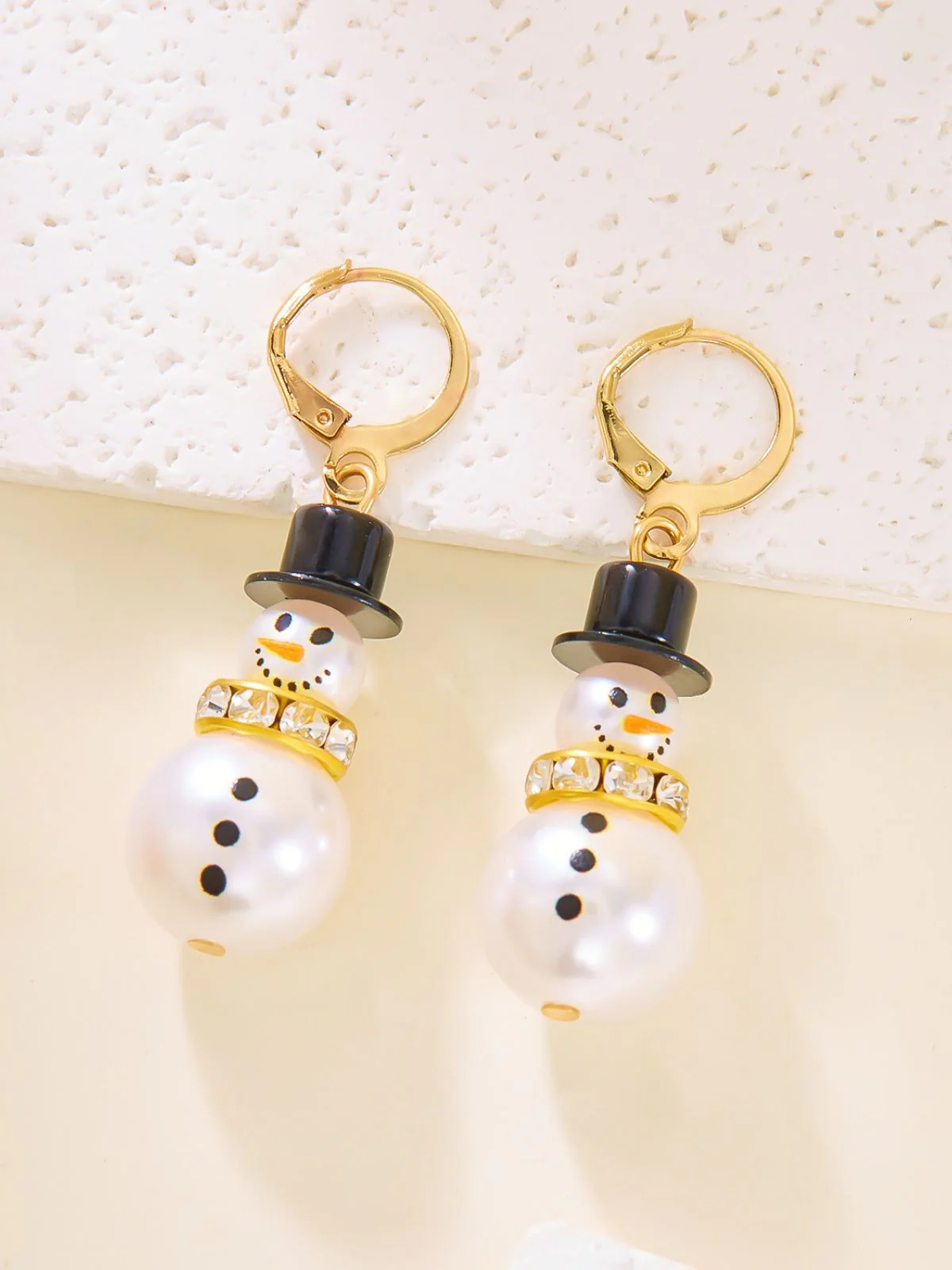 Boucles d'oreilles bonhomme de neige en strass flocons de neige et perles - Image 8