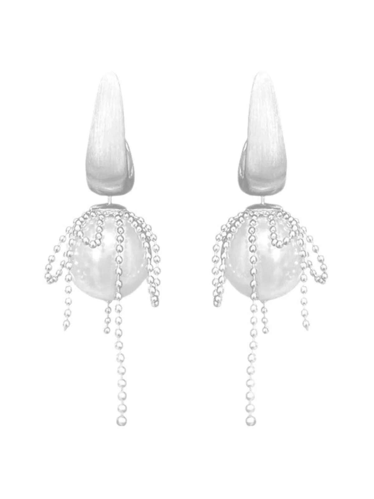 Boucles d'oreilles pendantes blanche perle cuivre pompon années 1930
