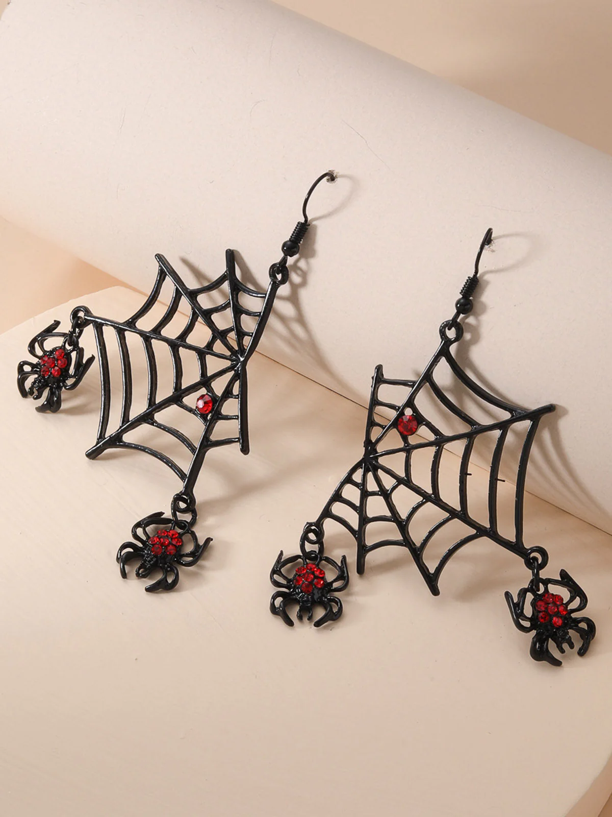 Boucles d'oreilles pendantes en toile d'araignée noire pour Halloween - Image 2