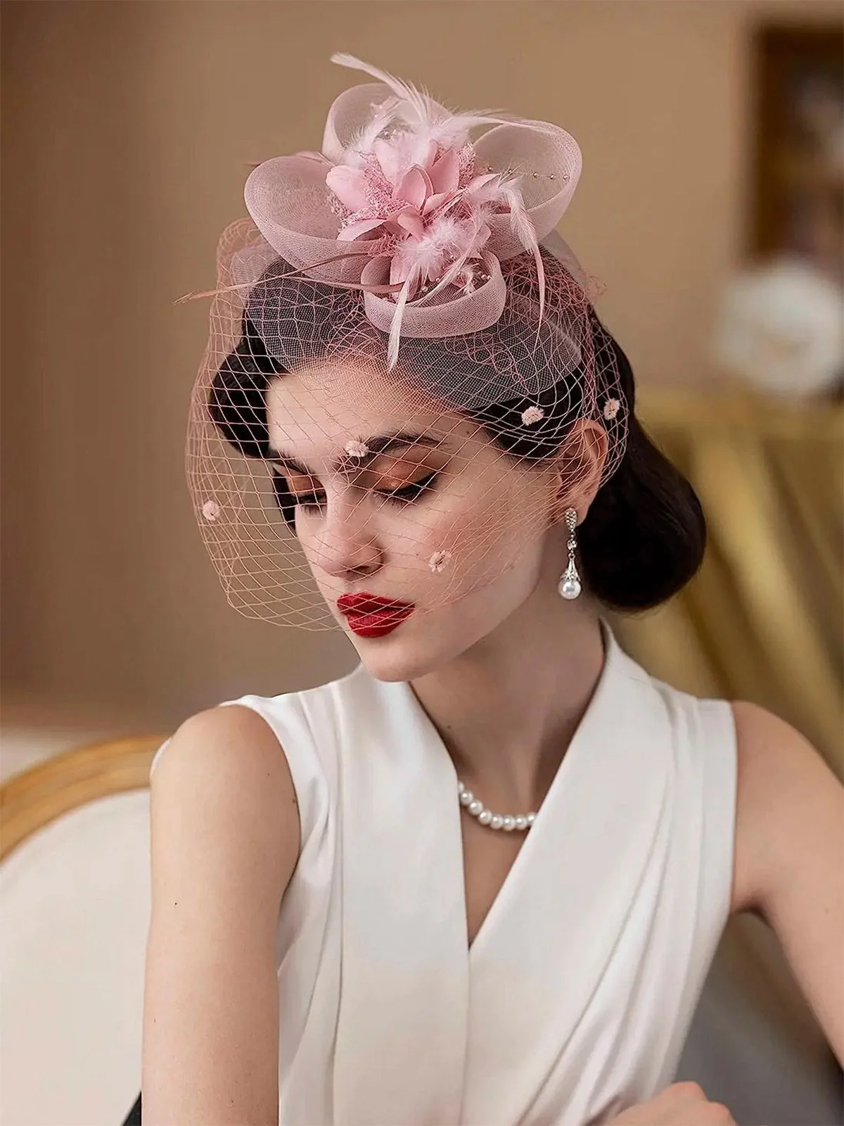 Chapeau bibi à plumes florales avec voile - Image 3