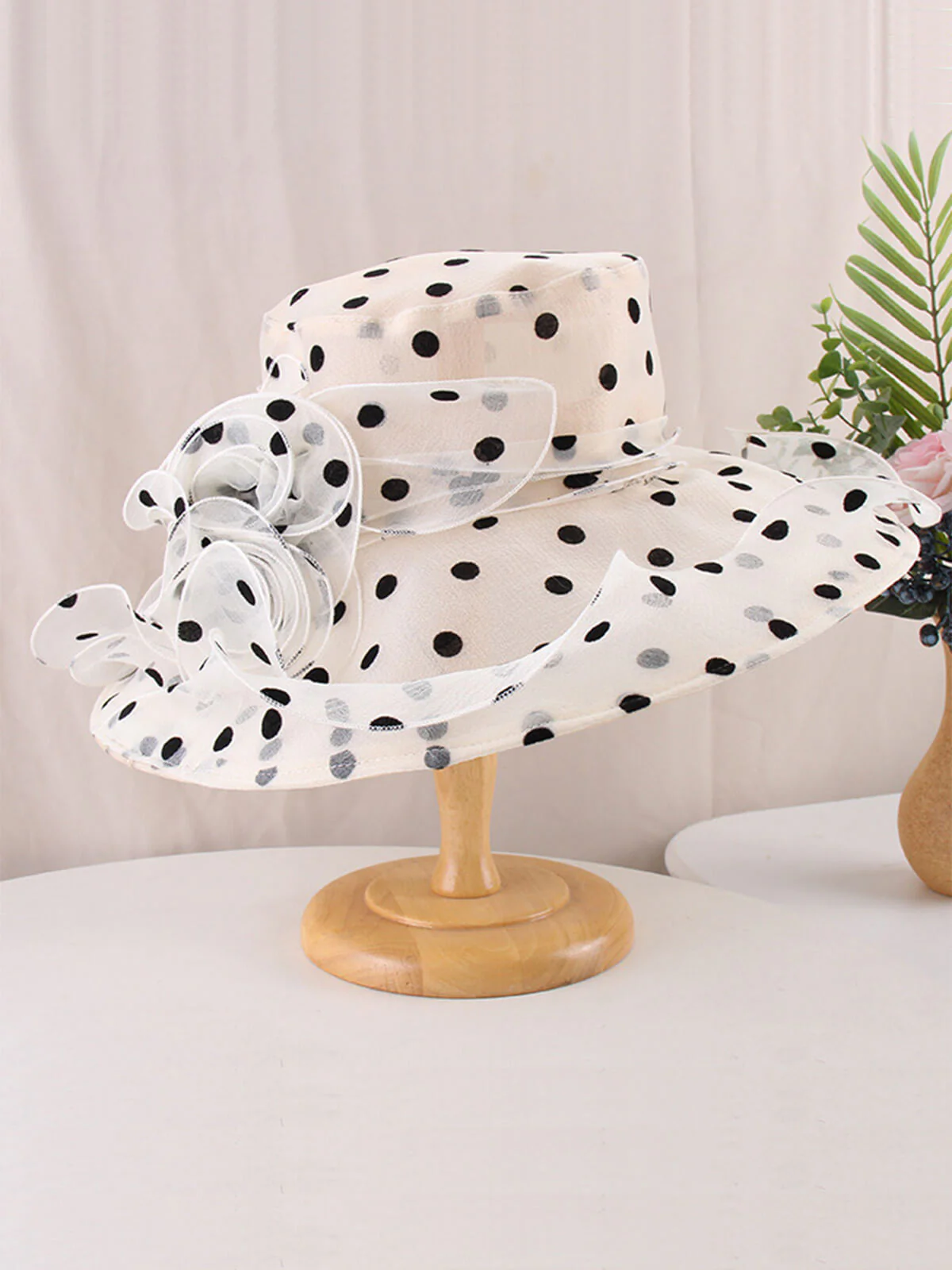 Chapeau de Soleil Vintage en Organza à Pois - Image 3