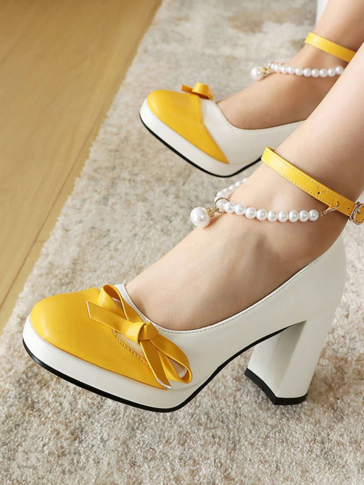 Chaussures à talons épais avec bride cheville - Image 10
