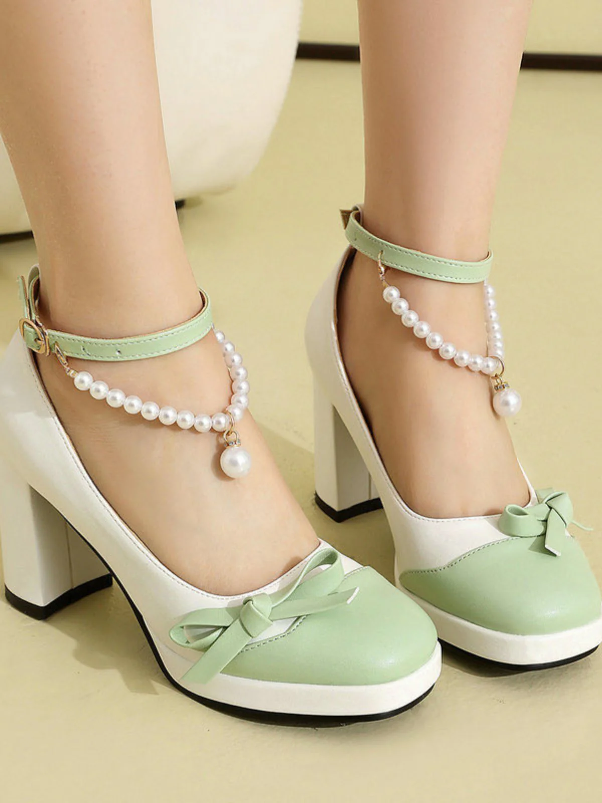 Chaussures à talons épais avec bride cheville - Image 14