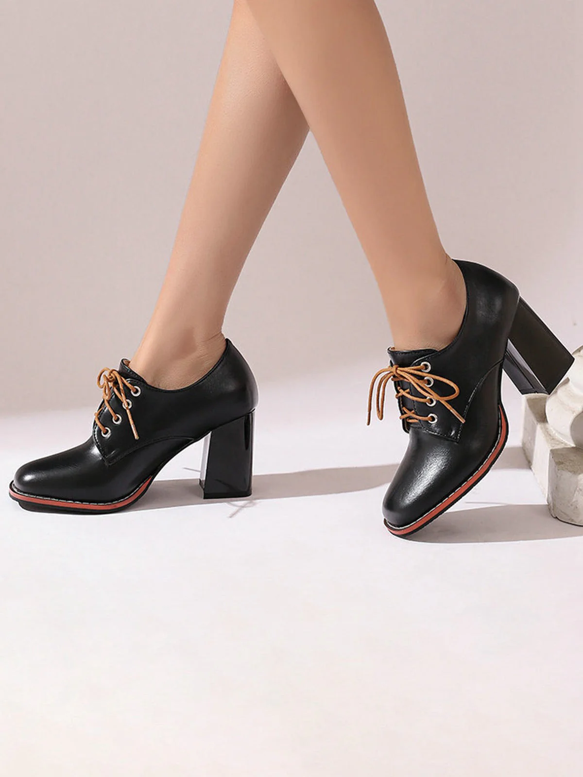 Chaussures En Cuir Vintage À Lacets Talon Épais - Image 3