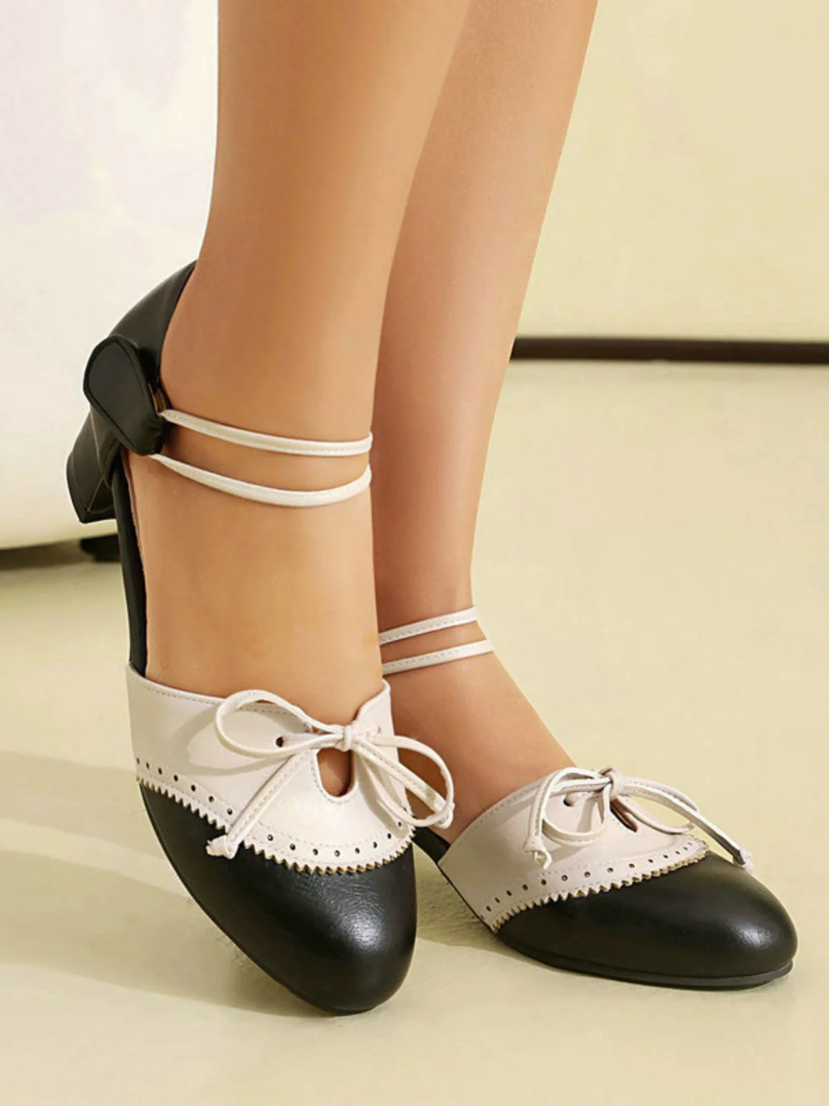 Chaussures Mary Jane Bicolores à Nœud et Talon Bloc - Image 8