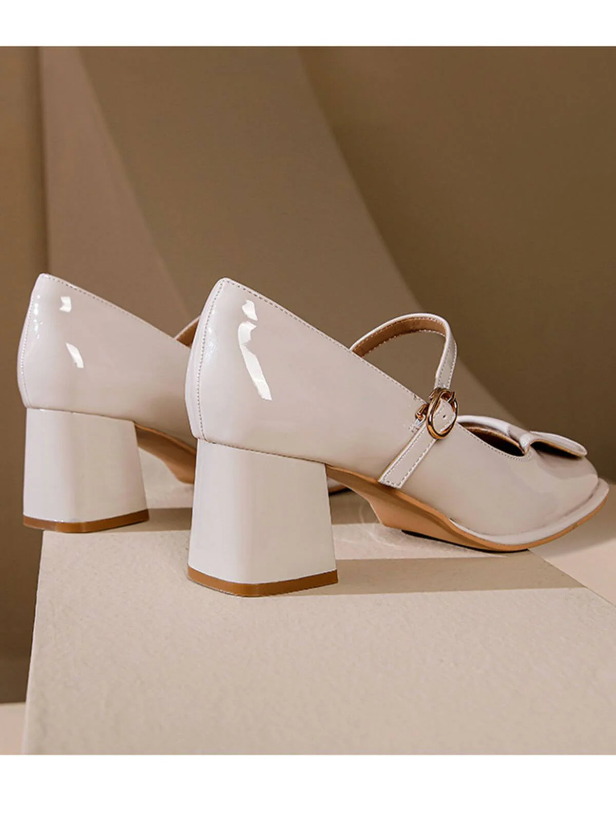 Chaussures Mary Jane en cuir verni à talons épais - Image 2