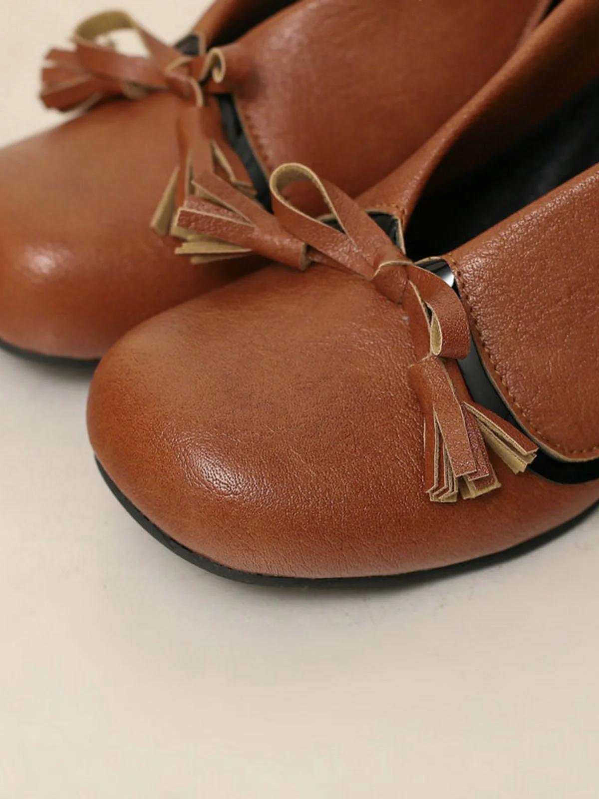 Chaussures rétro à nœud en PU, bout rond et talon compensé - Image 27