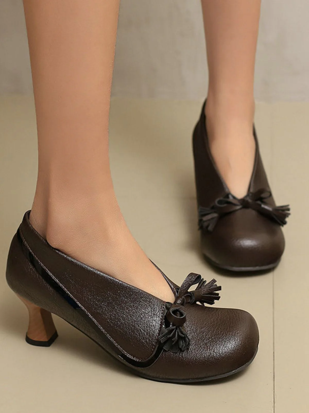 Chaussures rétro à nœud en PU, bout rond et talon compensé - Image 7