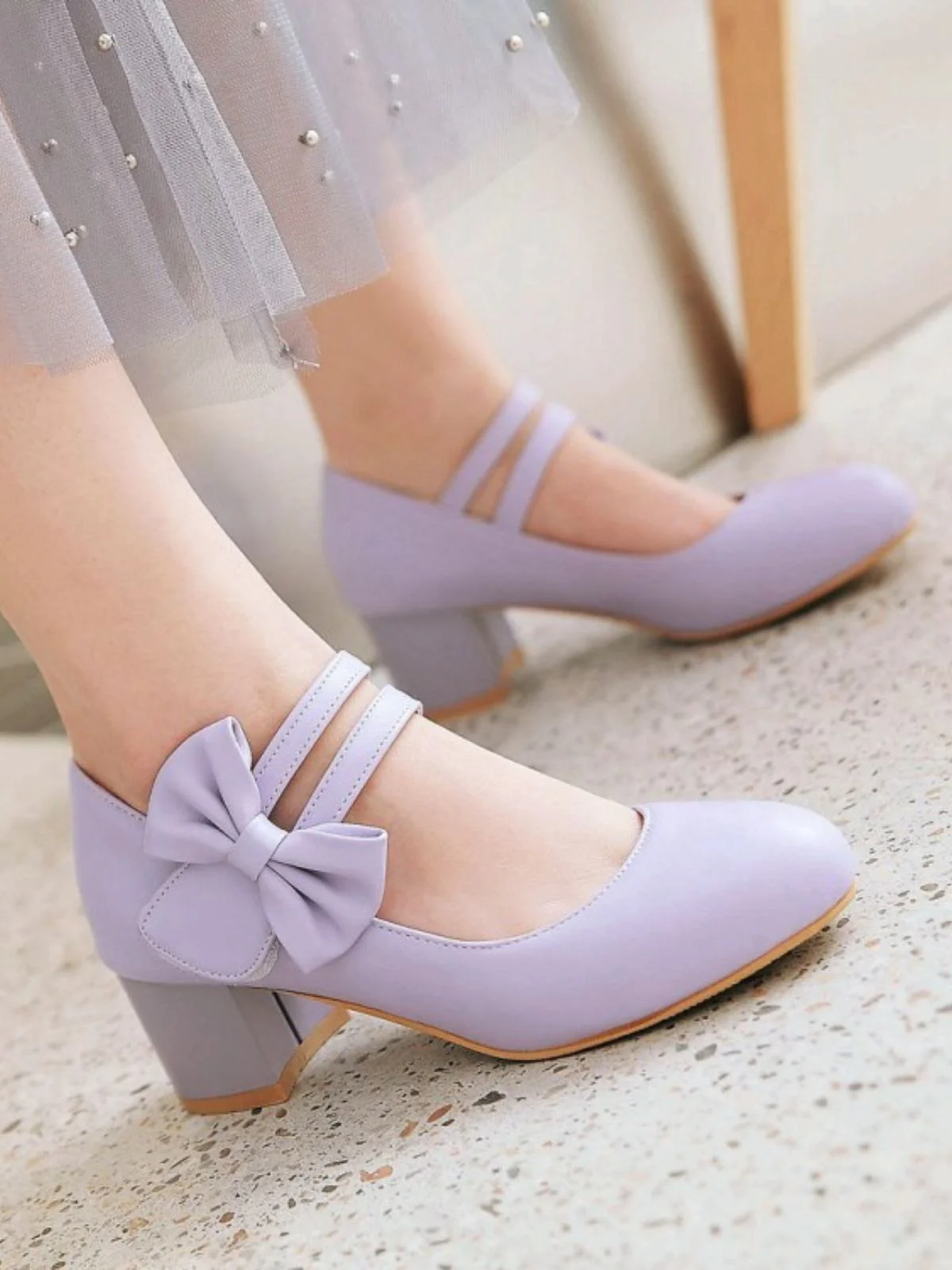 Chaussures vintage à bout rond et talon conique - Image 6
