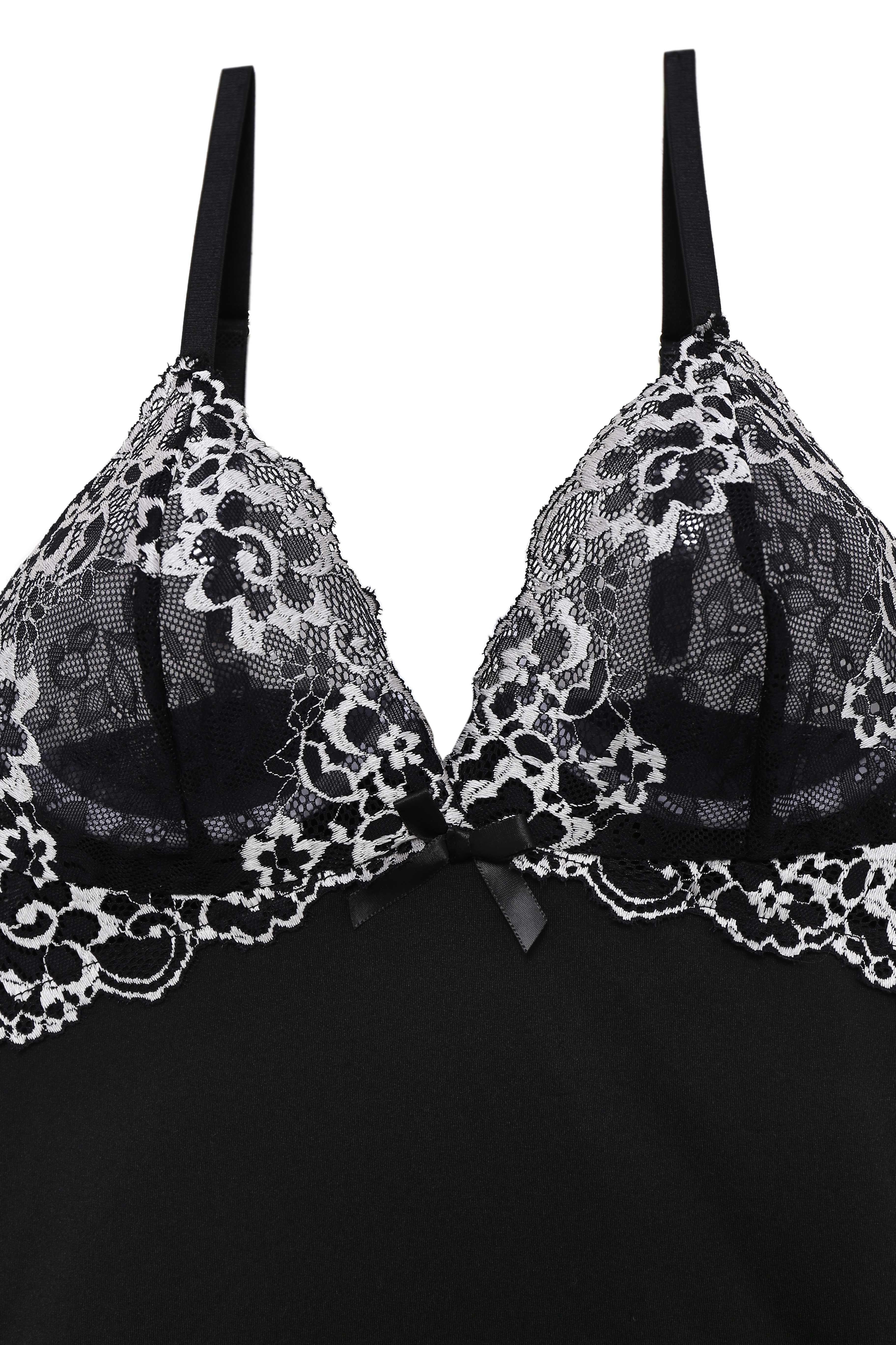 Chemise de nuit noire en velours et dentelle des années 1950 - Image 3