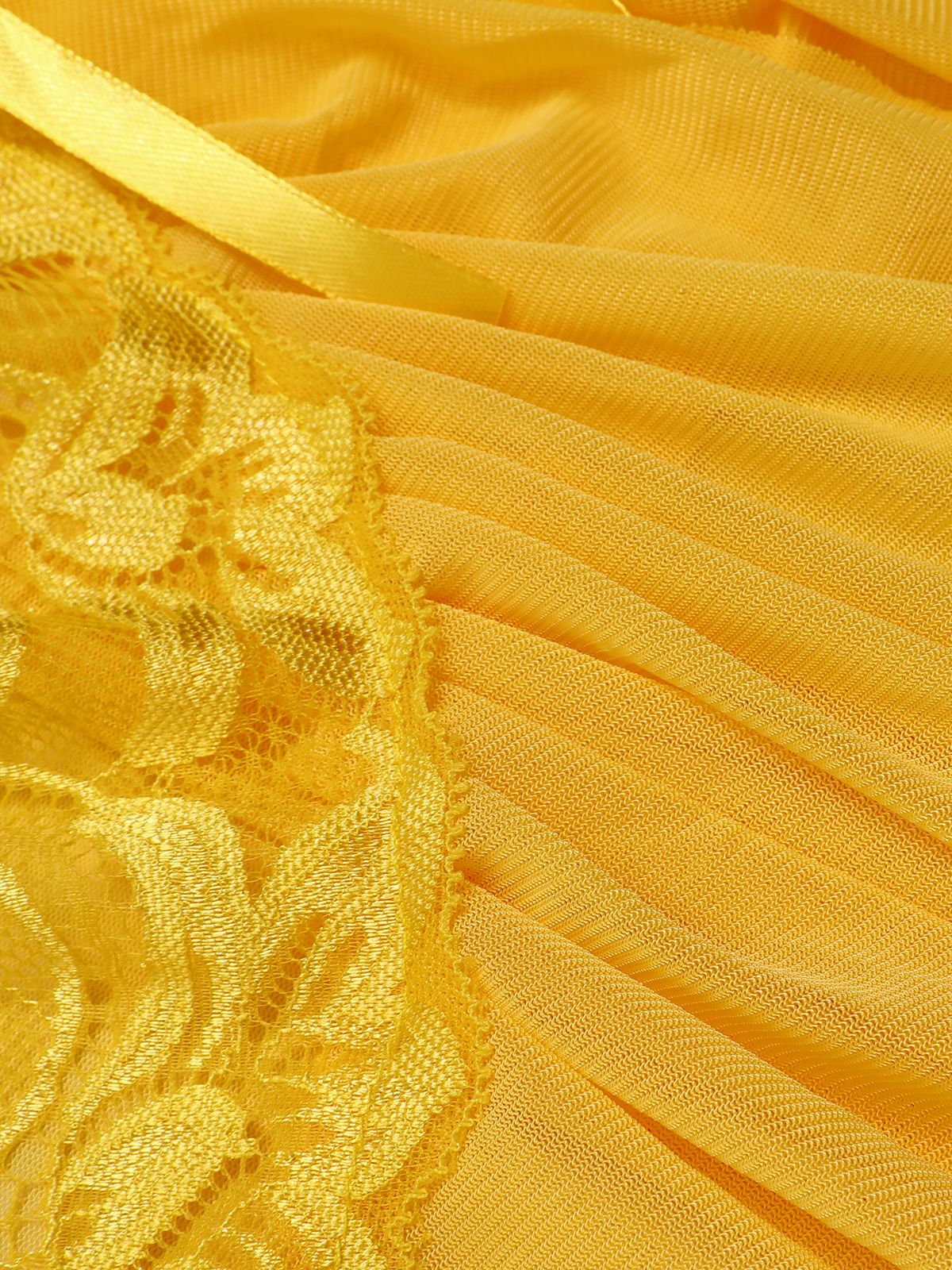 Chemise de nuit transparente en dentelle à bretelles spaghetti des années 1970 - Image 24