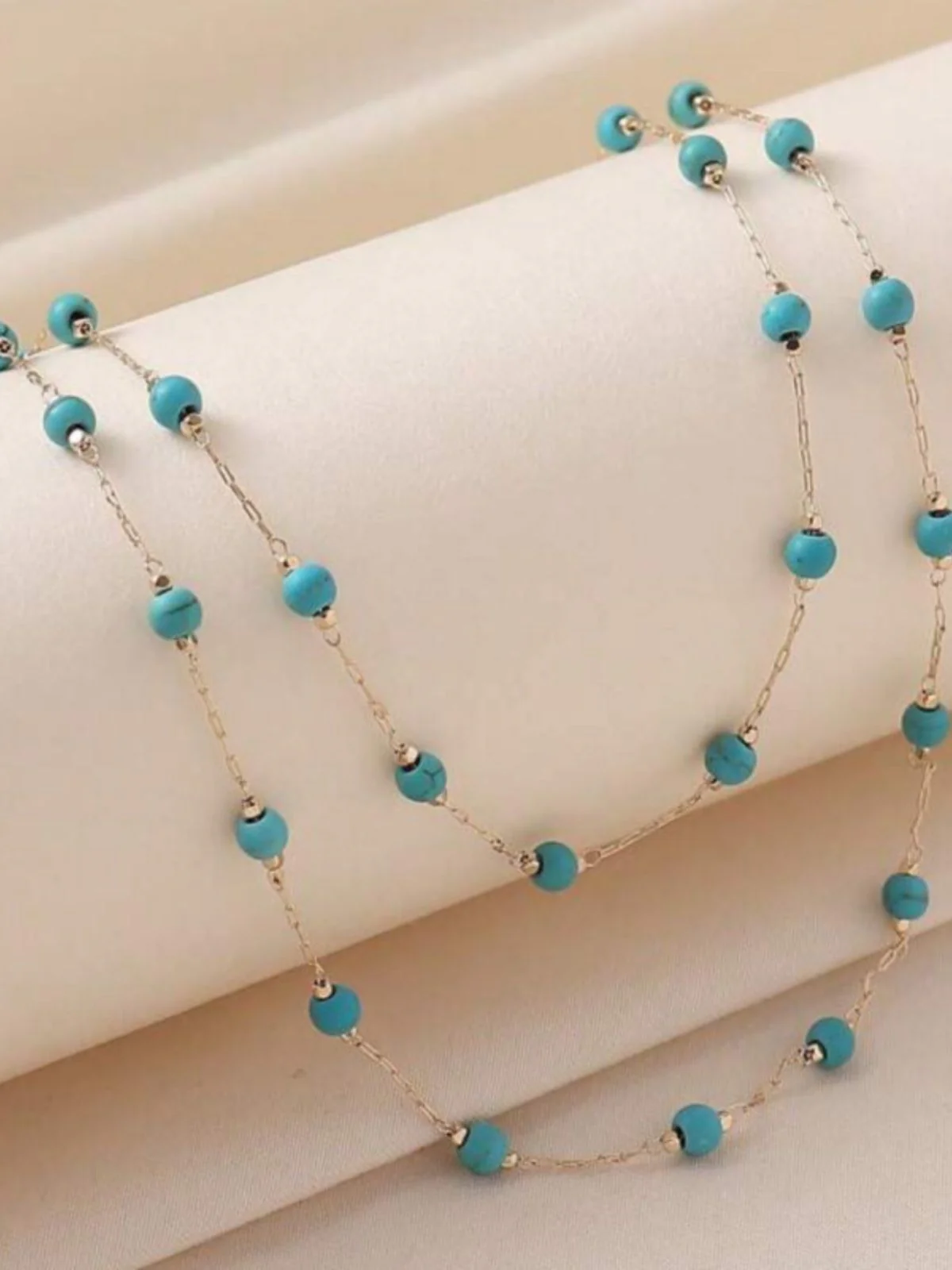 Collier Bleu Bohème Double Rang de Perles Turquoises - Image 4