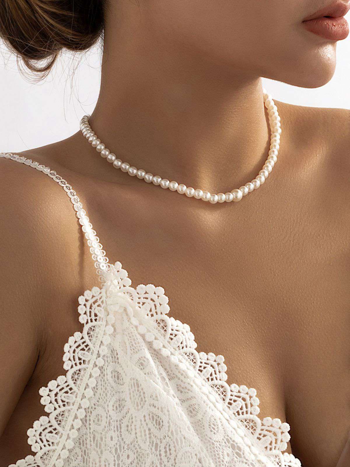 Collier chaîne à pendentif en perles blanches vintage - Image 2