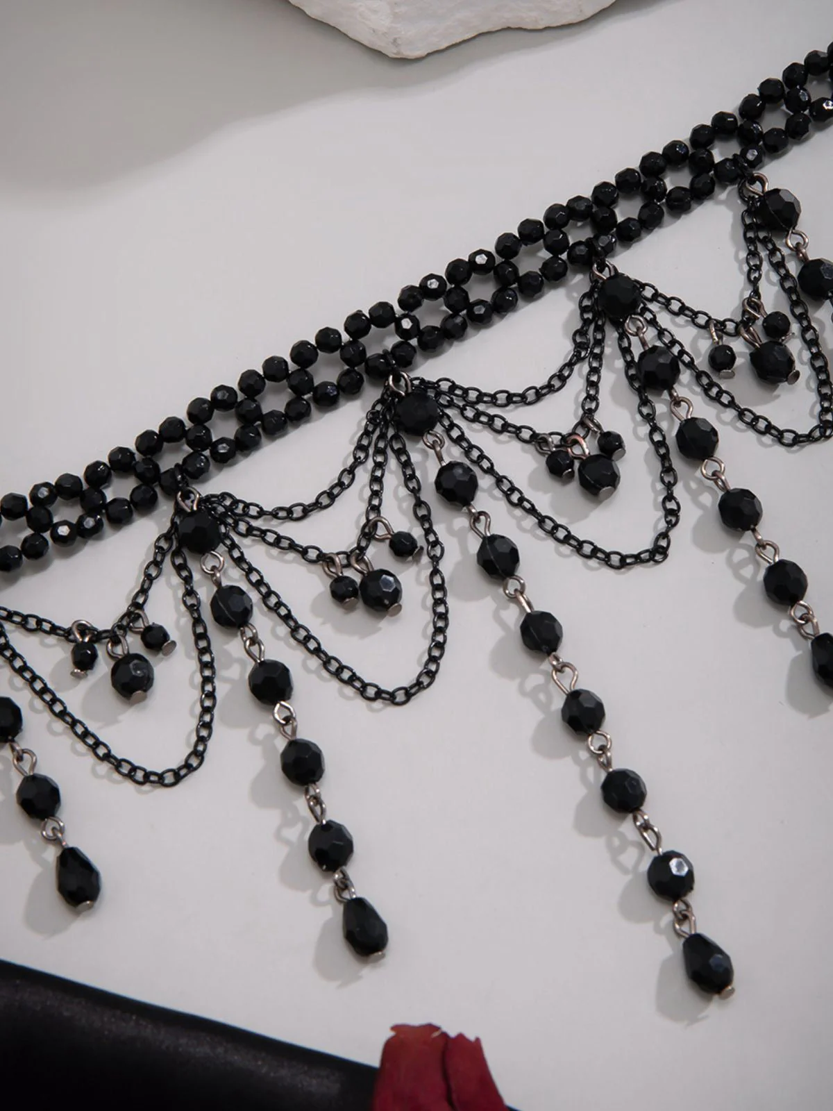 Collier pendentif gothique à pampilles en cristal artificiel noire - Image 6