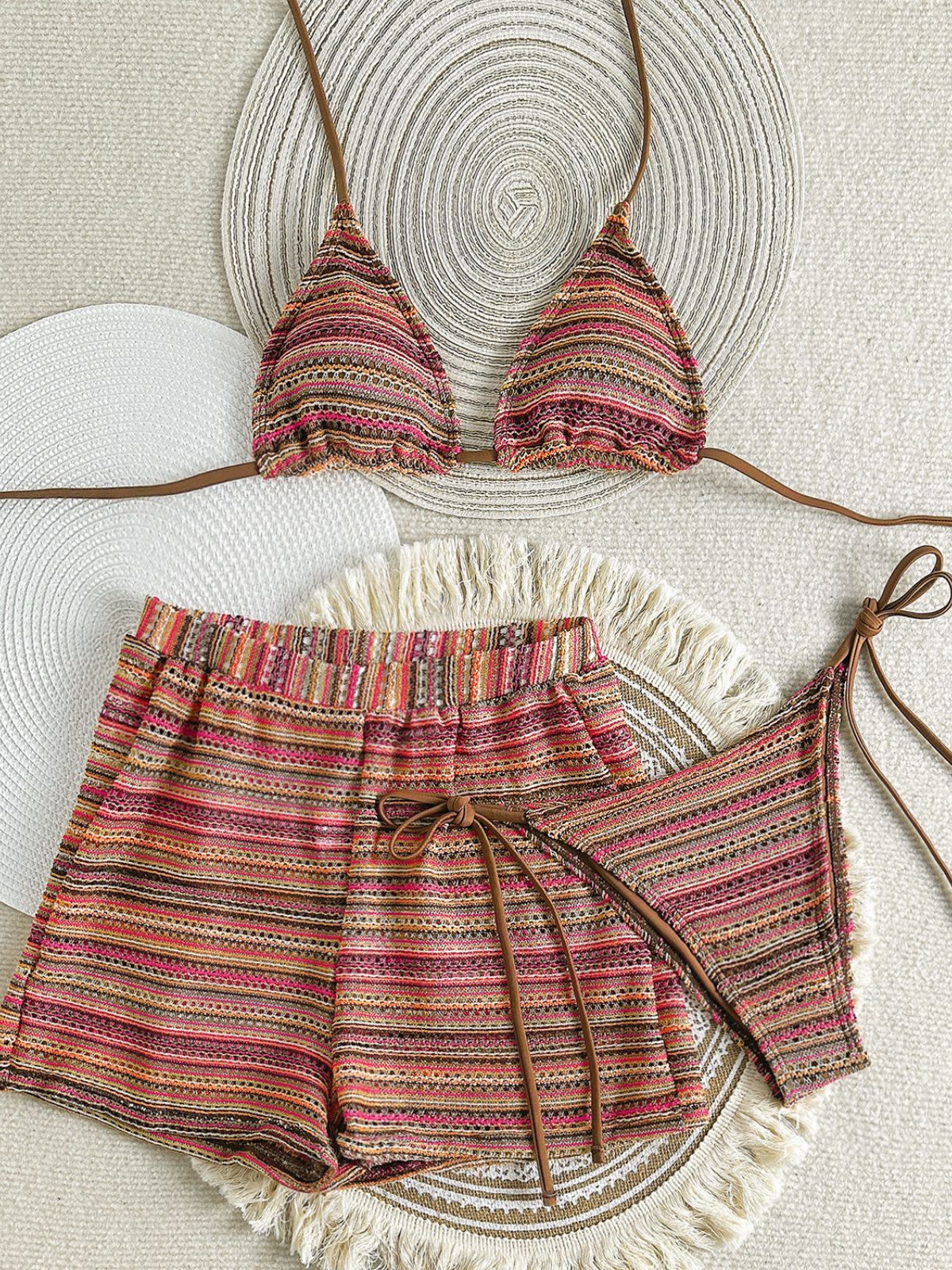 Ensemble Bikini Col Licou Rayé en Maille Années 1960 - Image 2