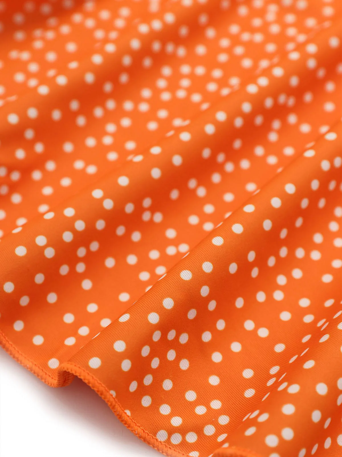 Ensemble bikini taille haute à pois et cache-maillot années 50 - Image 11