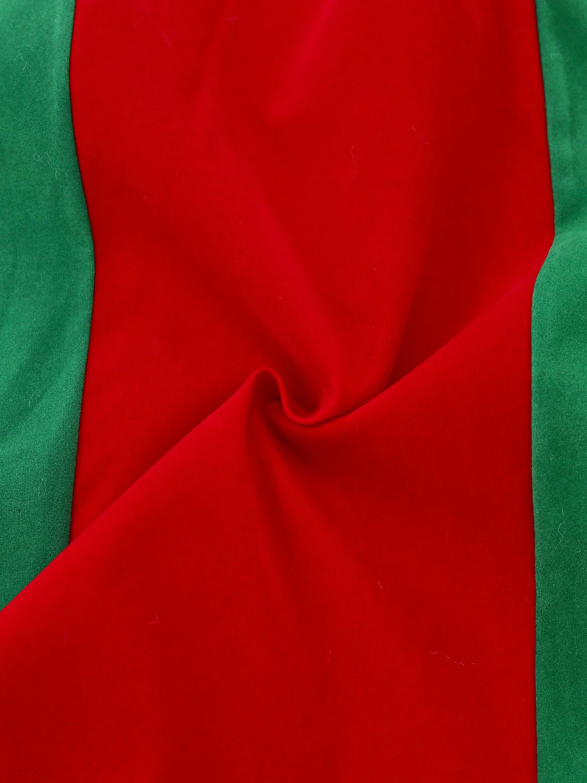 Ensemble robe de Noël avec bordure en peluche rouge et verte des années 1960 - Image 8
