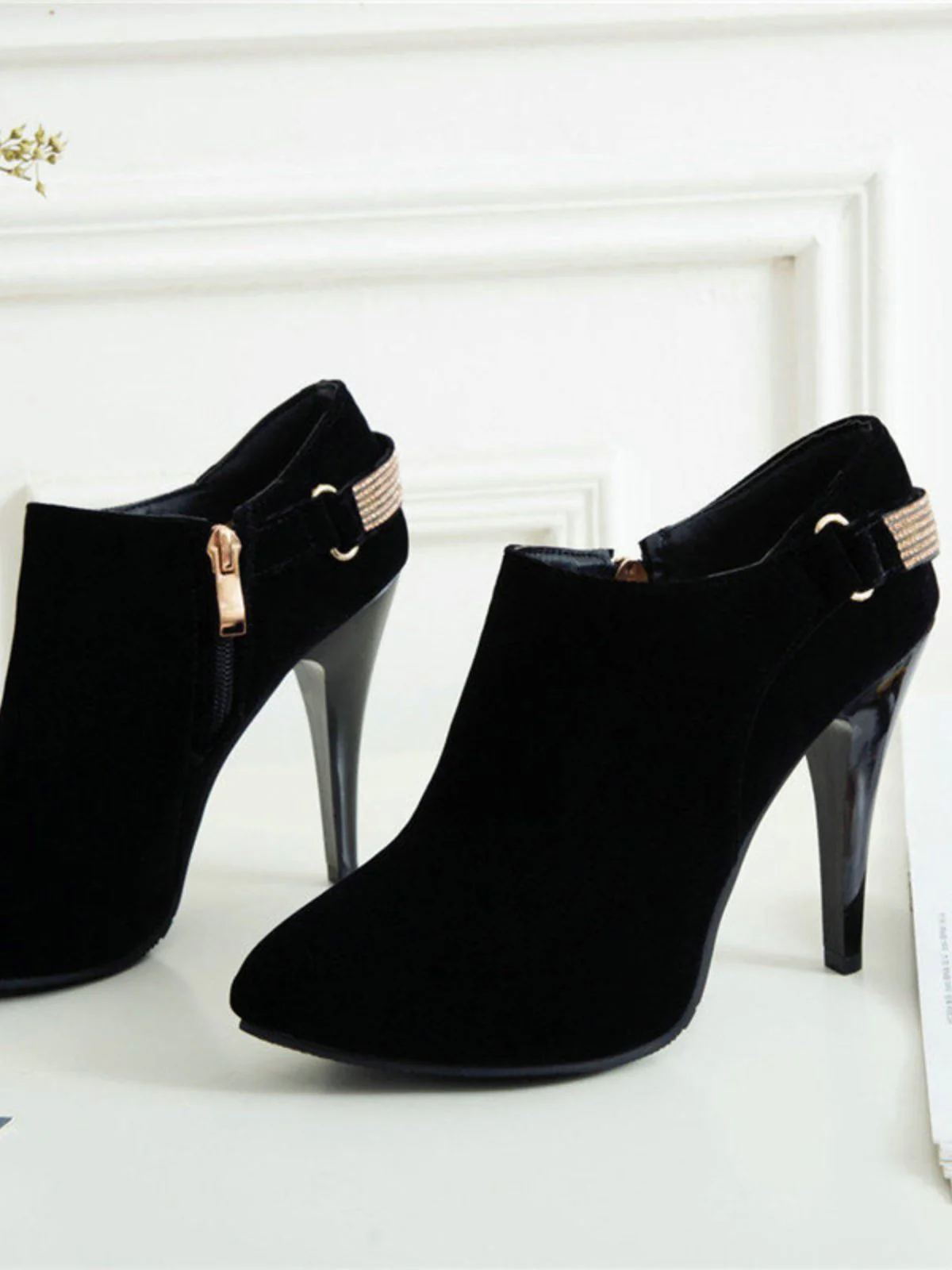 Escarpins vintage en velours uni bout pointu - Image 16