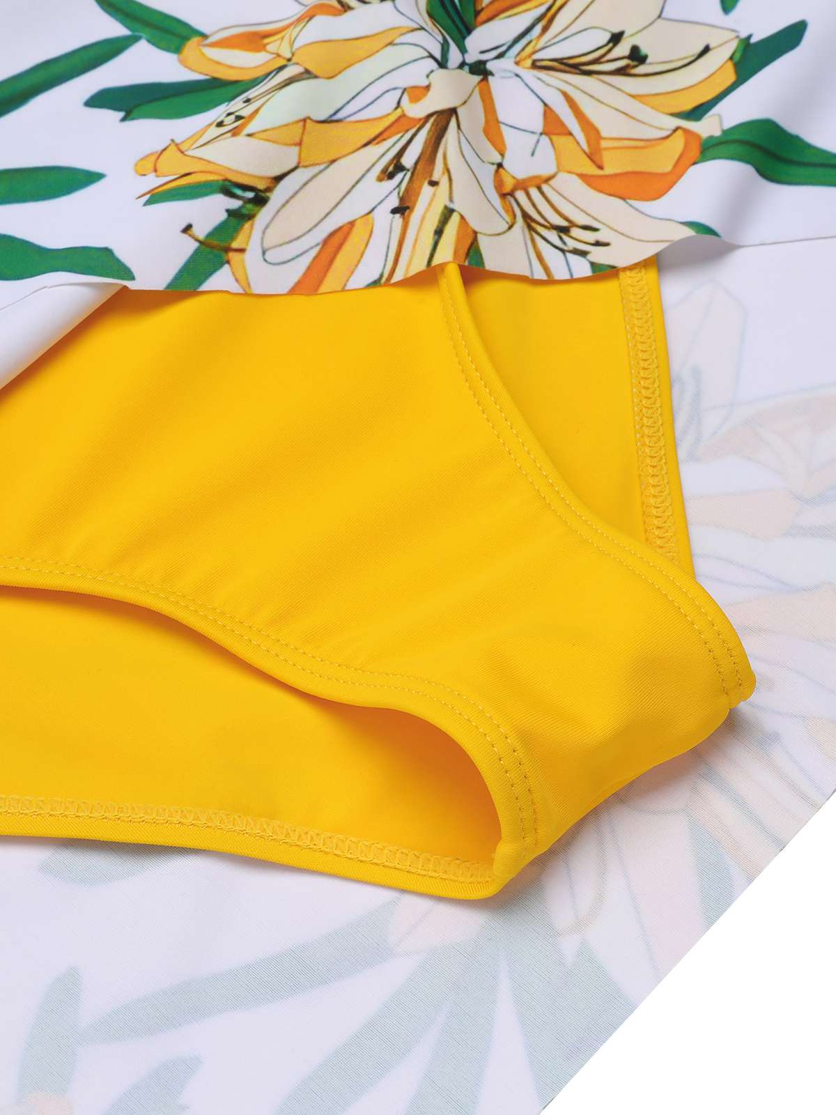 Maillot de bain une pièce patchwork fleuri jaune années 1940 - Image 6