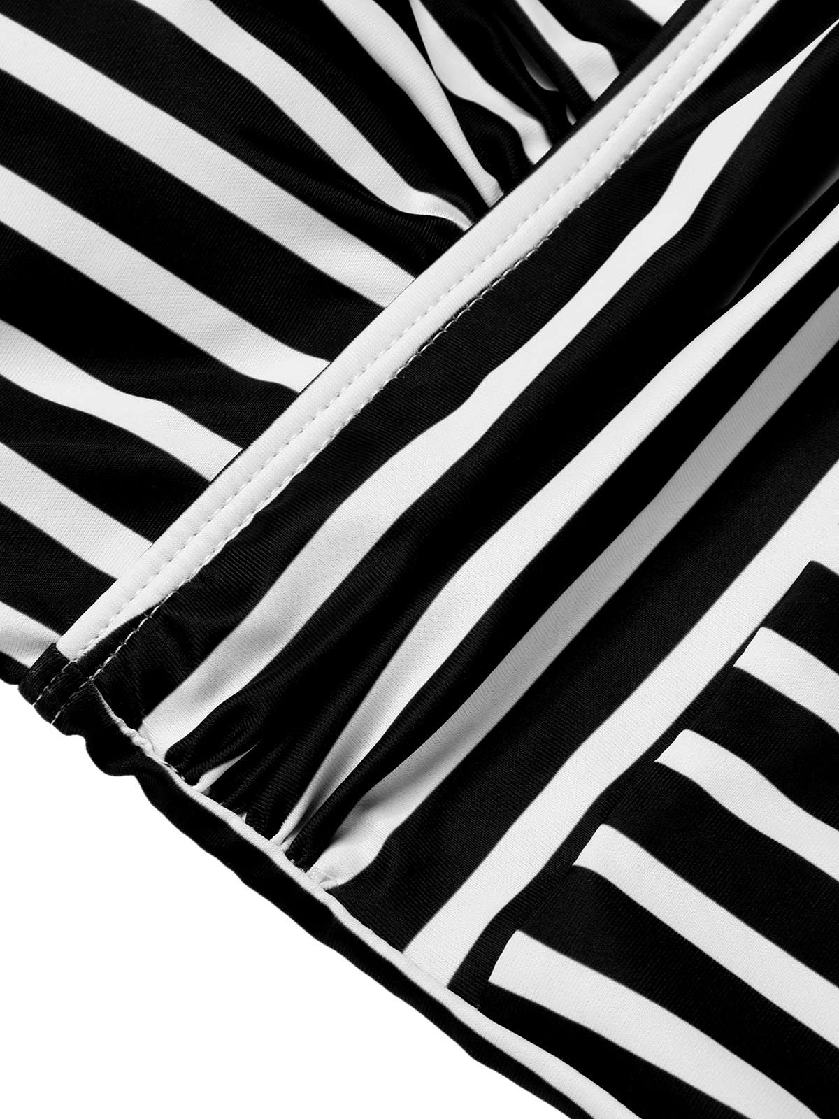 Maillot de bain une pièce à rayures et bretelles spaghetti des années 1950 - Image 11