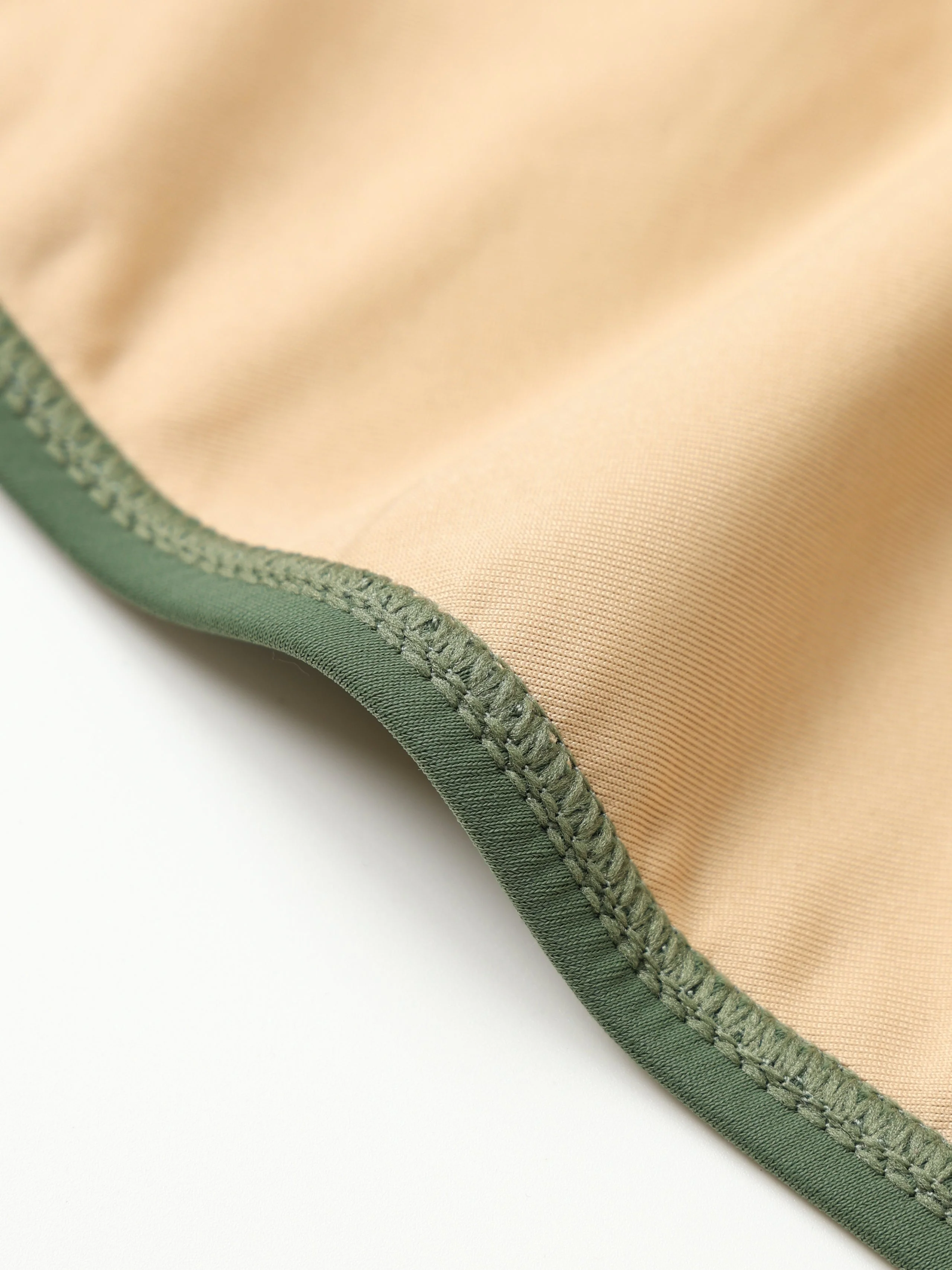 Maillot de bain une pièce boucle métallique années 40 - Image 11