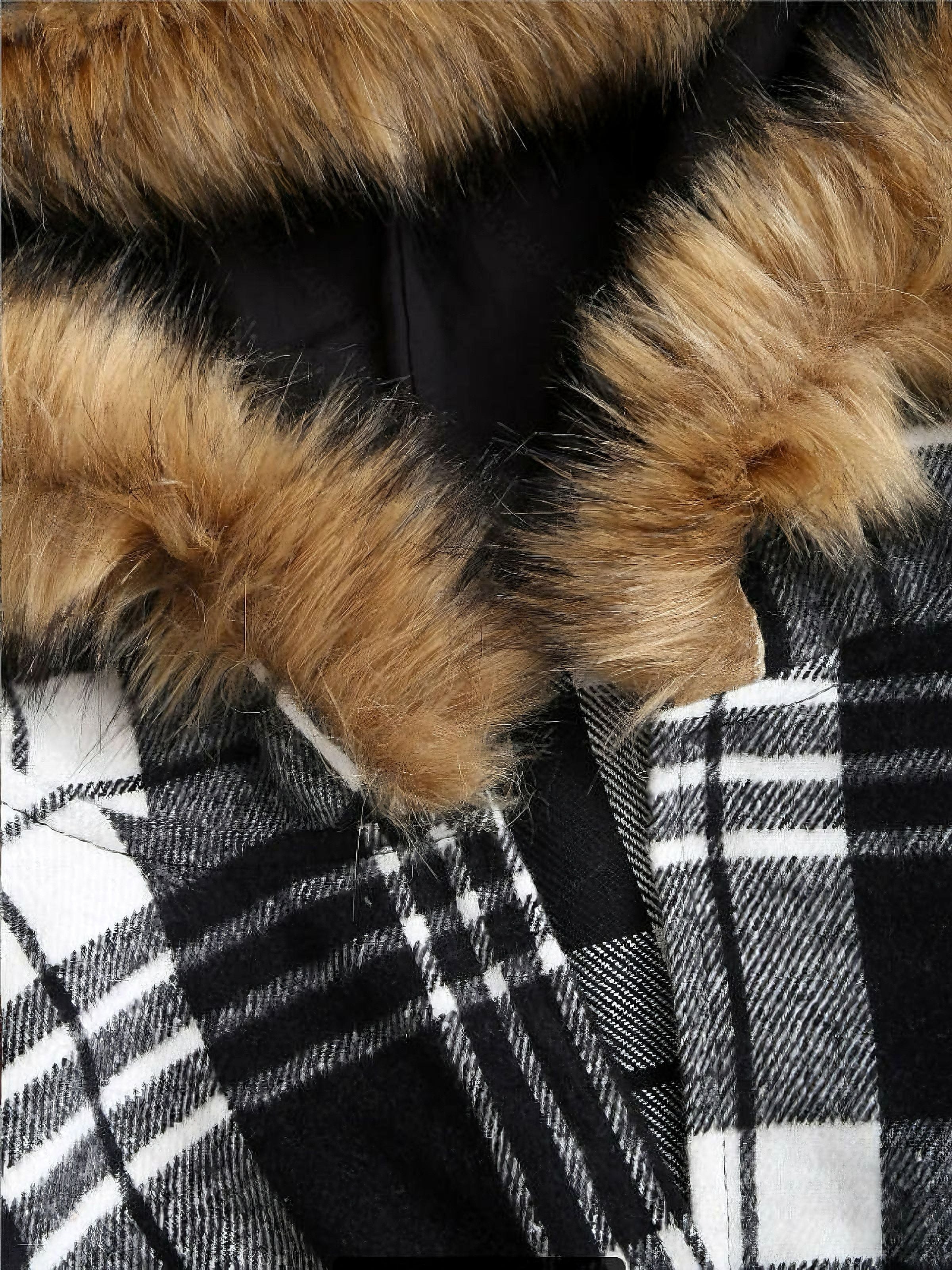 Manteau à capuche à carreaux et bordure en fausse fourrure années 1940 - Image 3