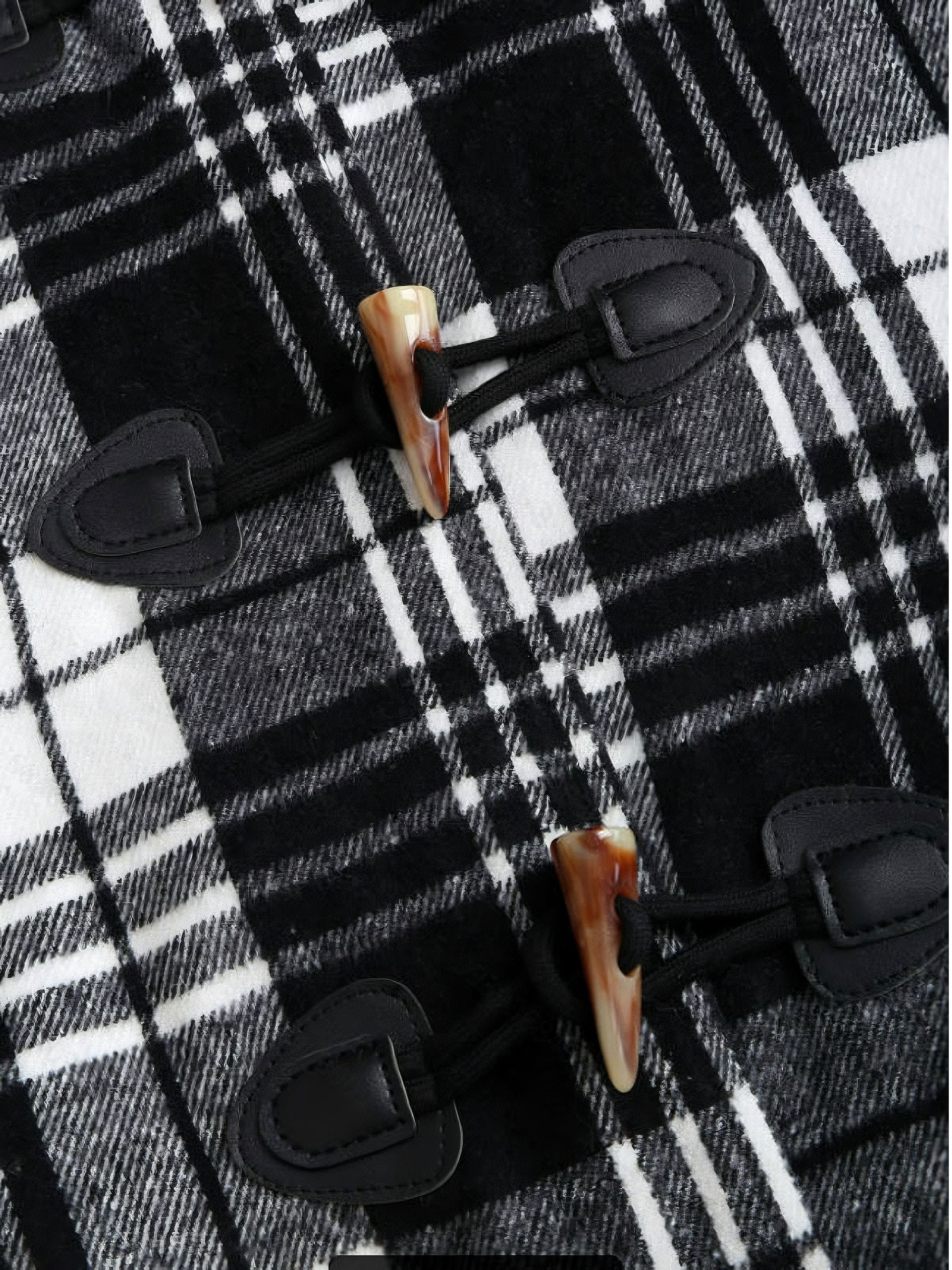 Manteau à capuche à carreaux et bordure en fausse fourrure années 1940 - Image 8