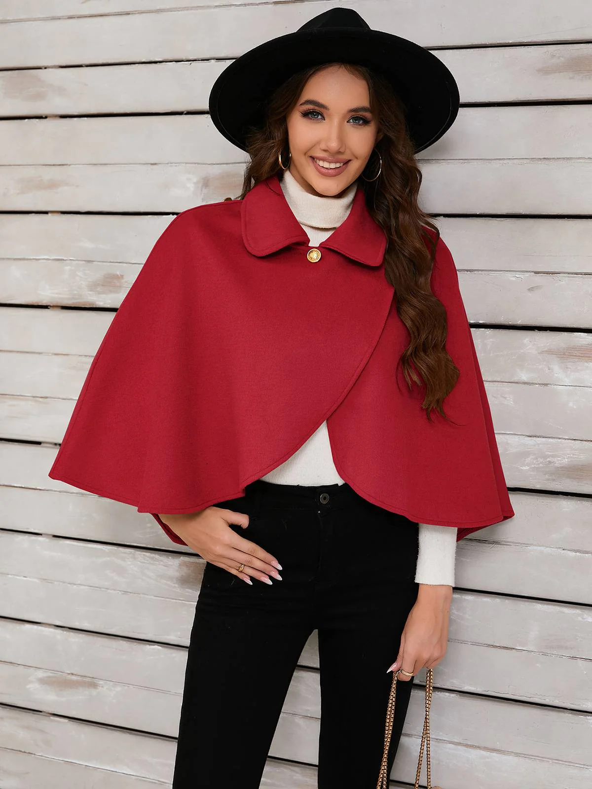 Manteau cape rouge à revers uni des années 1950 - Image 2