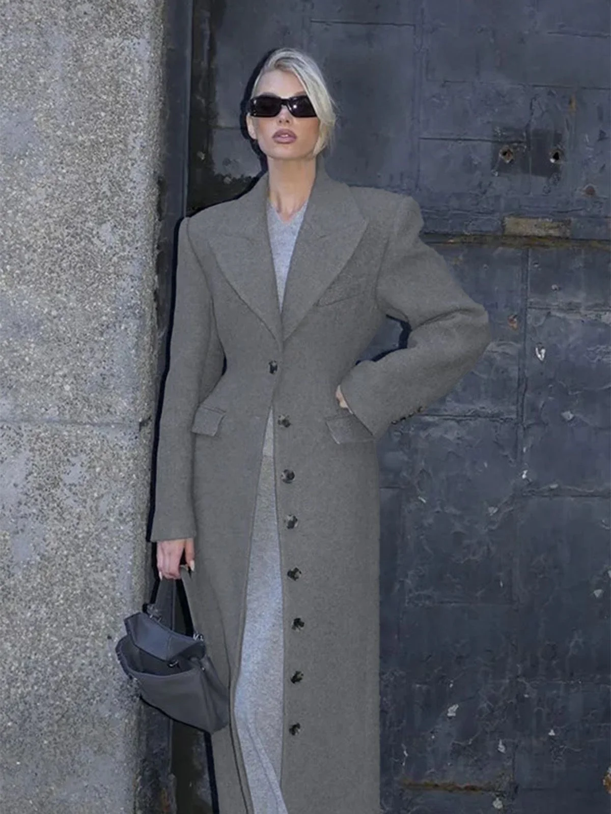 Manteau longue gris à boutons col revers unis des années 1930 - Image 4
