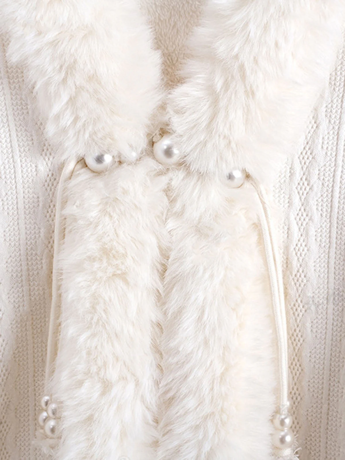 Manteau tricoté avec bordure en fourrure perlée de Noël des années 1950 - Image 8