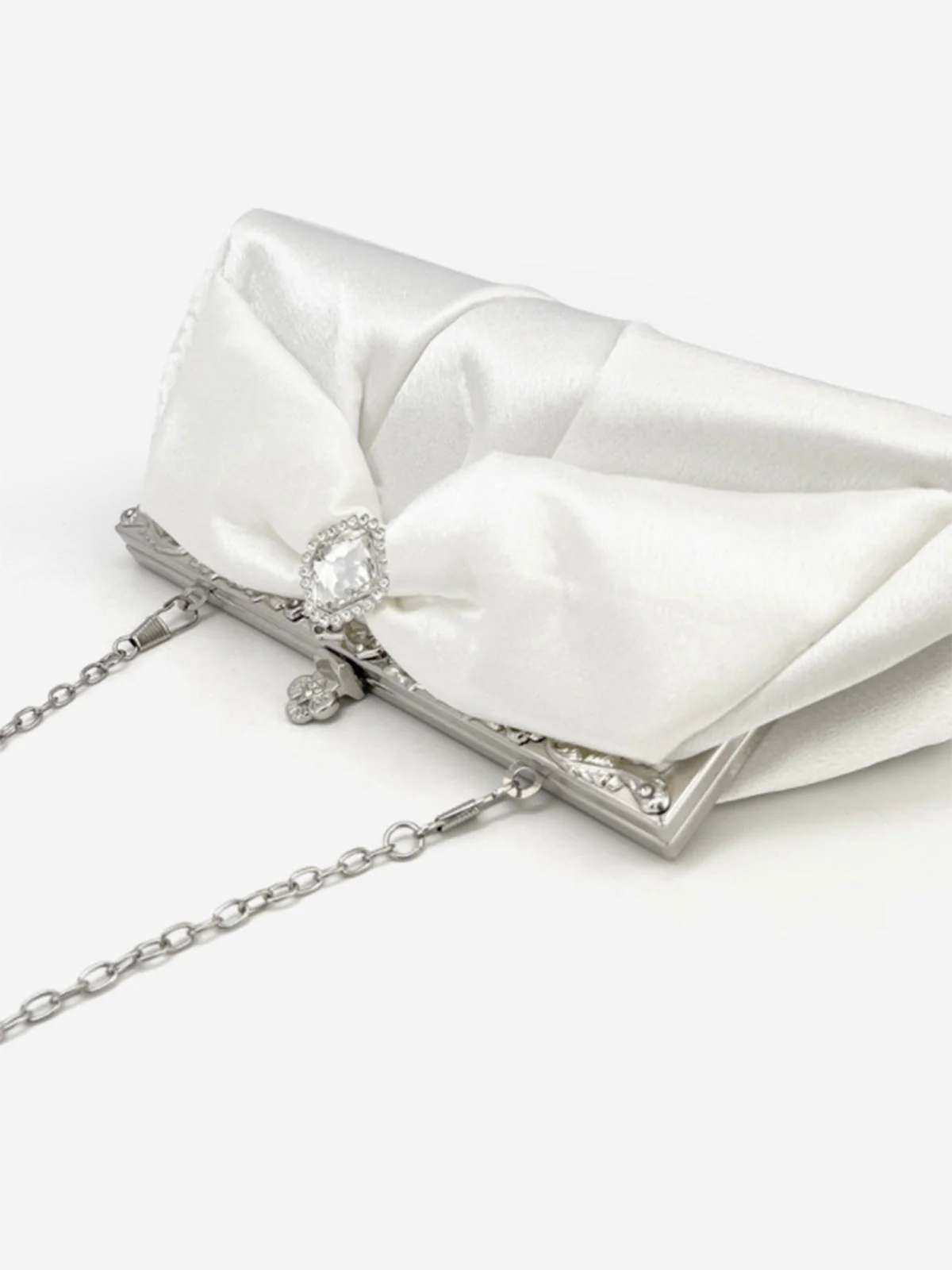 Pochette de soirée plissée blanche vintage - Image 4