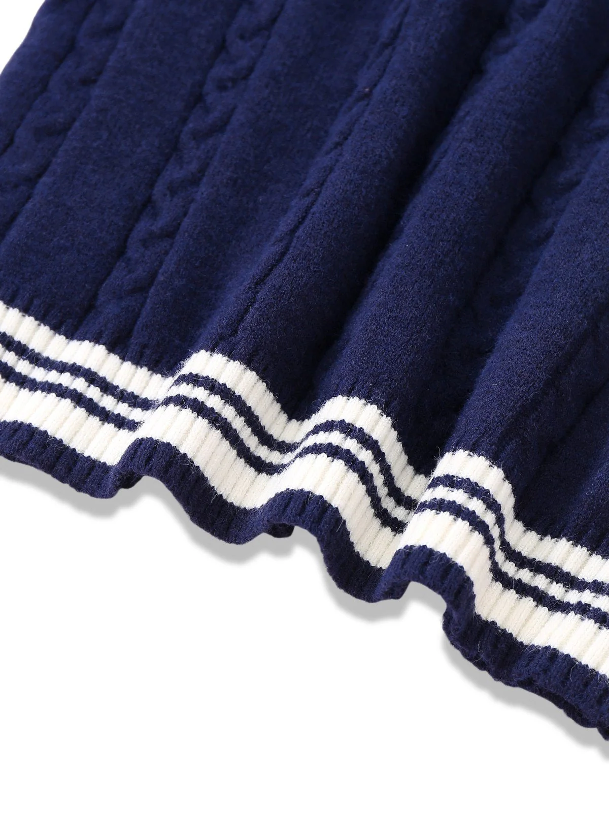 Pull rayé bleue à col en V en maille style nautique années 1950 - Image 6