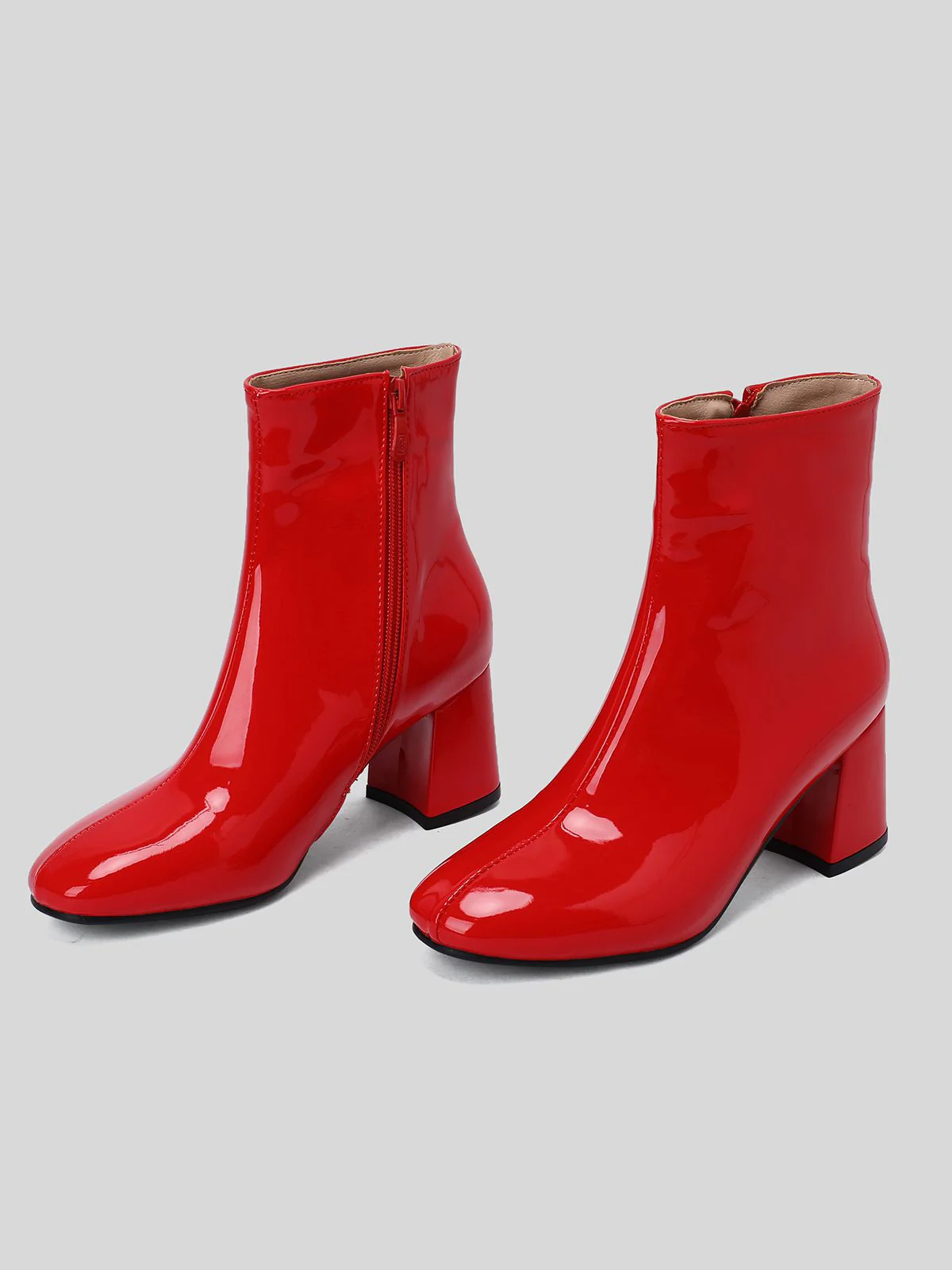 Bottines à talons épais en cuir verni rétro - Image 8