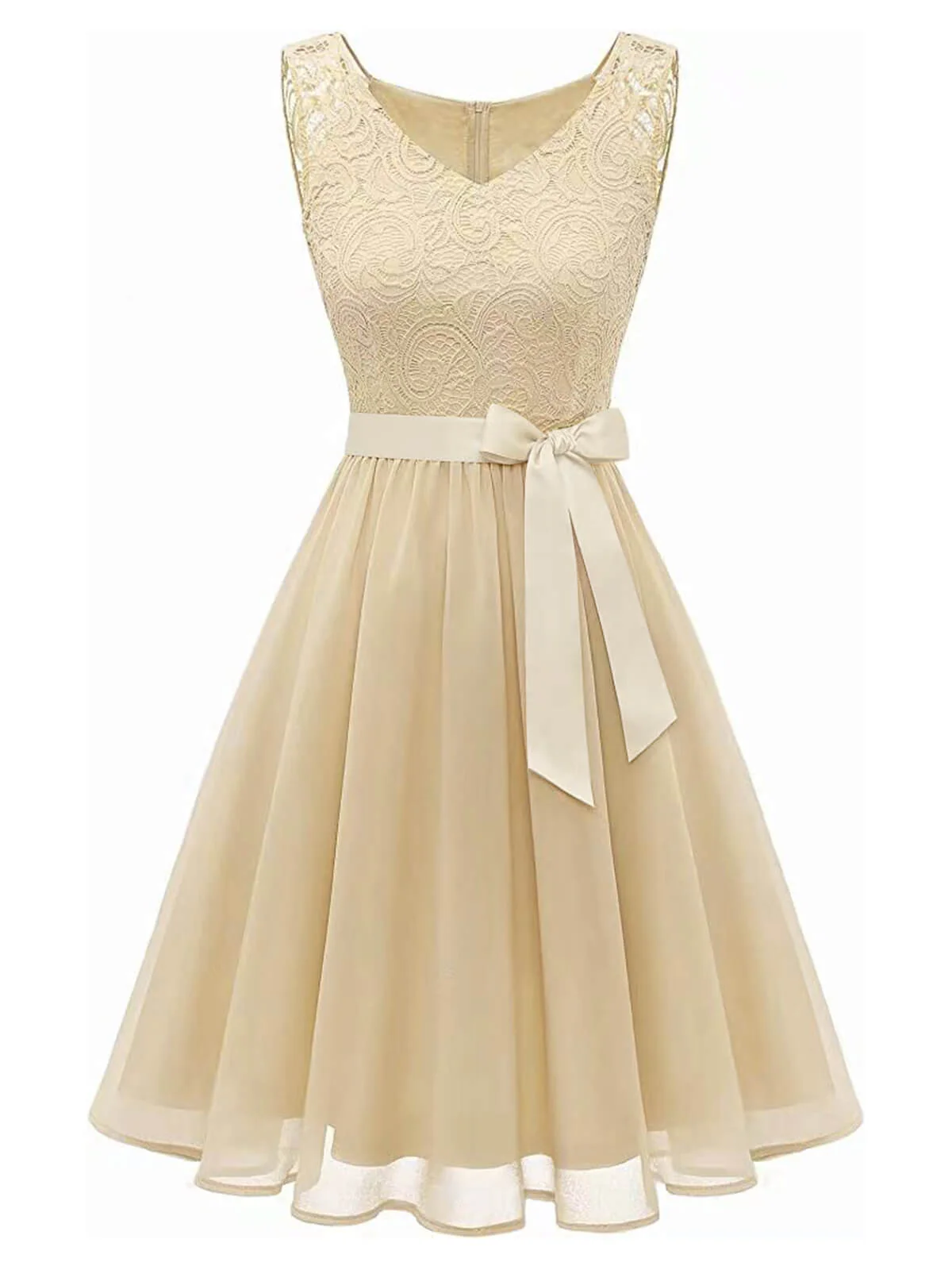 Robe beige patchwork en mousseline de soie et dentelle