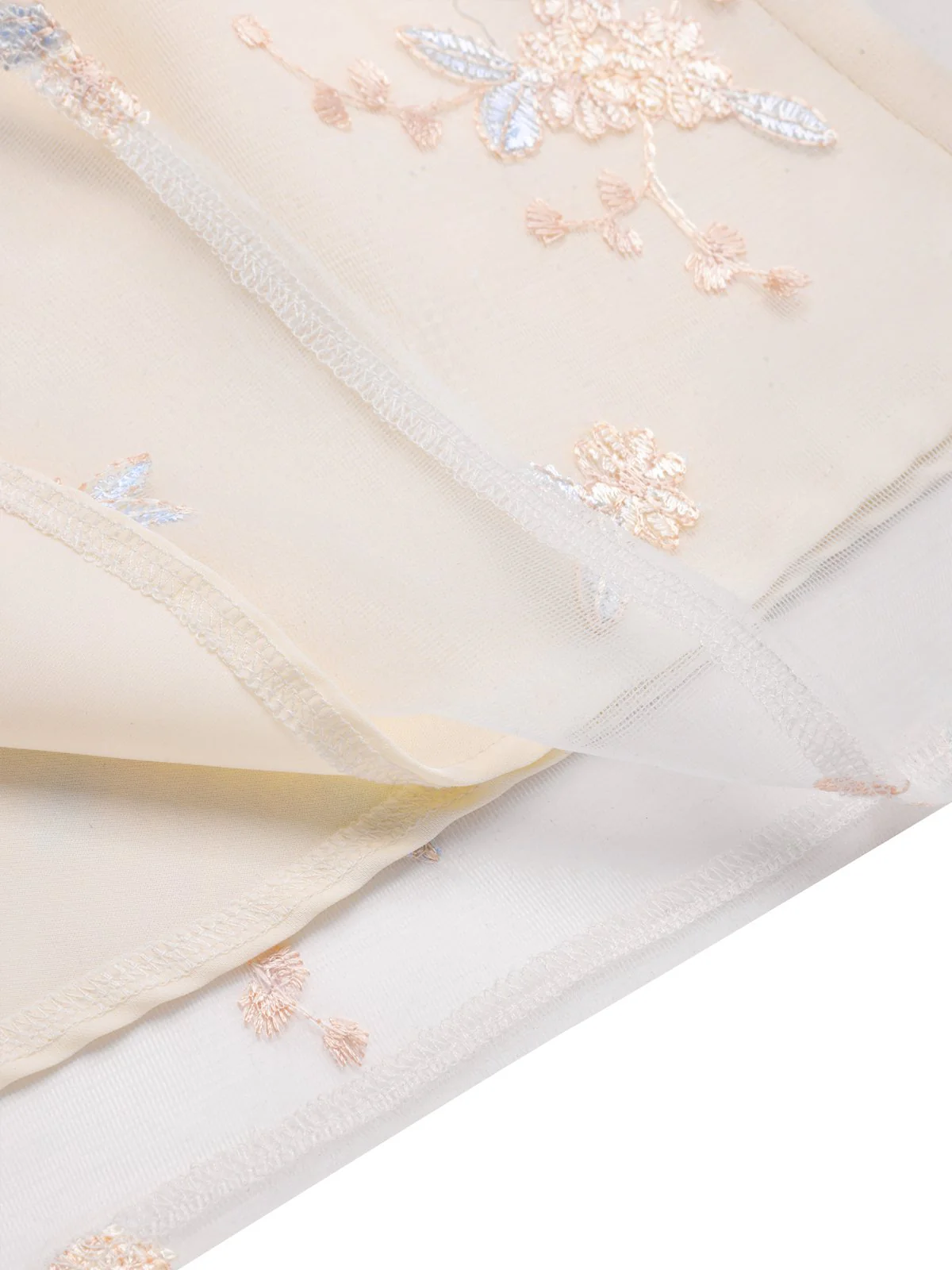 Robe blanche à fleurs brodées col V profond années 1950 - Image 7